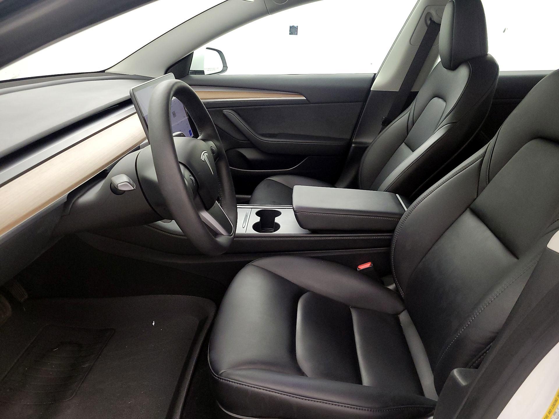 Thumbnail: 2023 Tesla Model 3 - 11