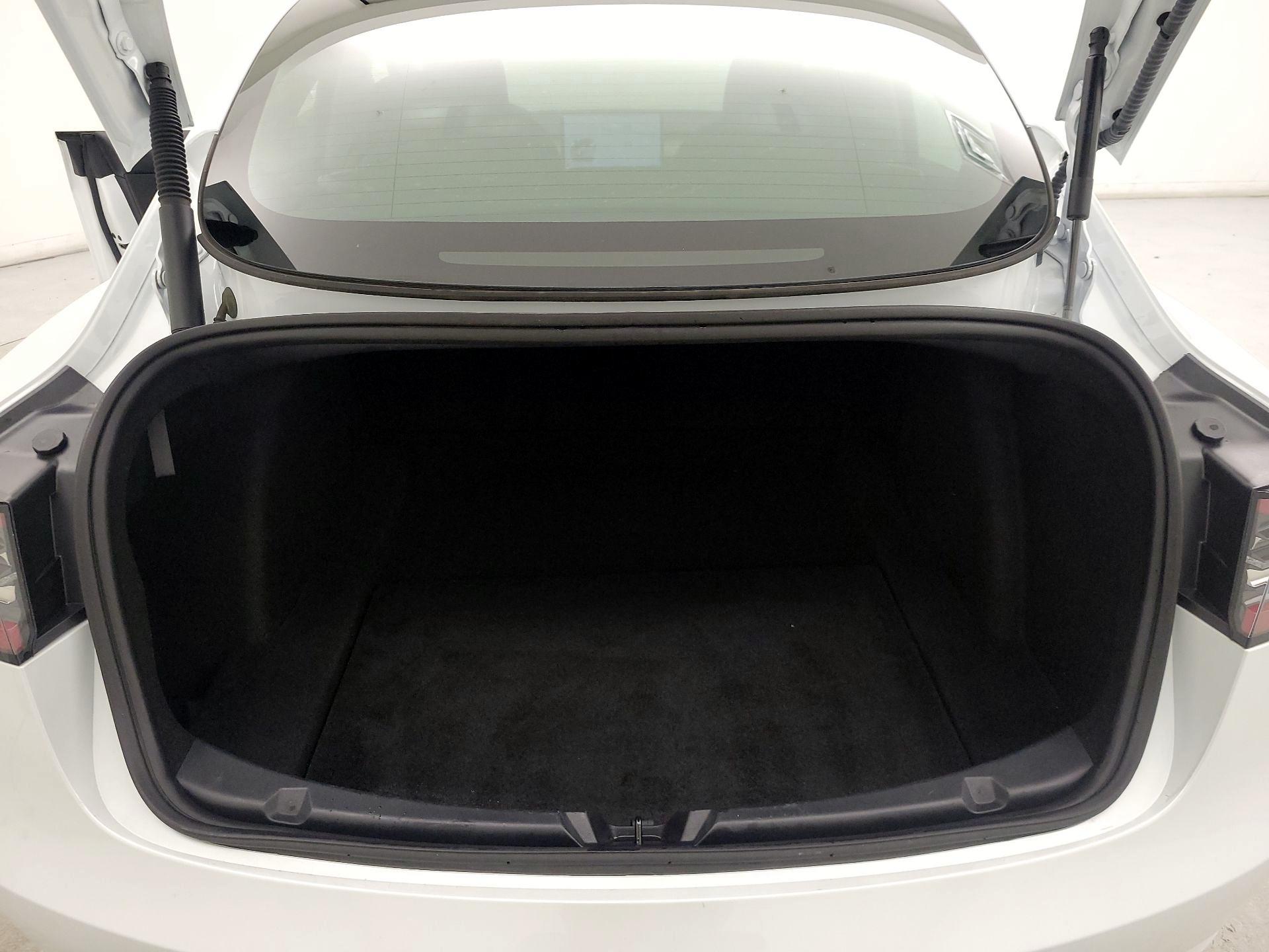 Thumbnail: 2023 Tesla Model 3 - 20