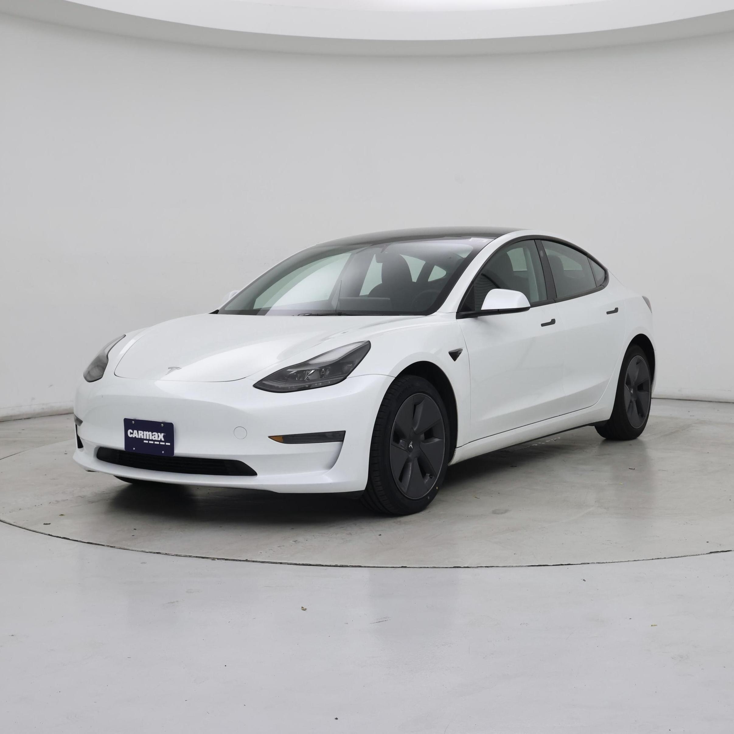 Thumbnail: 2023 Tesla Model 3 - 4