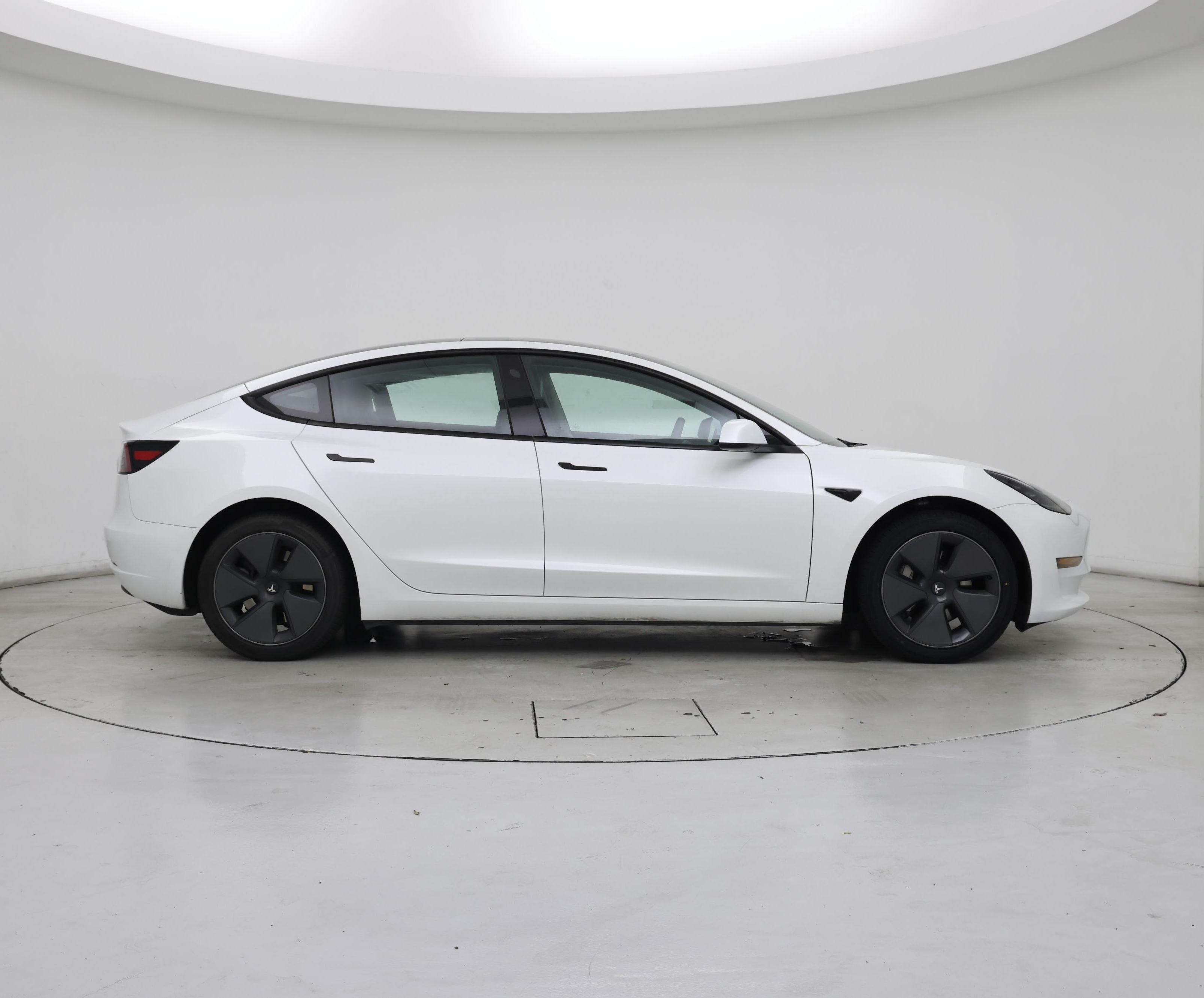 Thumbnail: 2023 Tesla Model 3 - 7