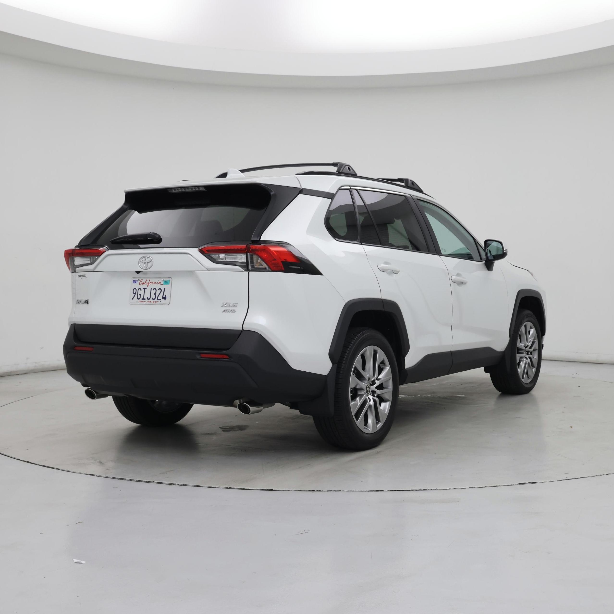 Thumbnail: 2023 Toyota RAV4 - 8
