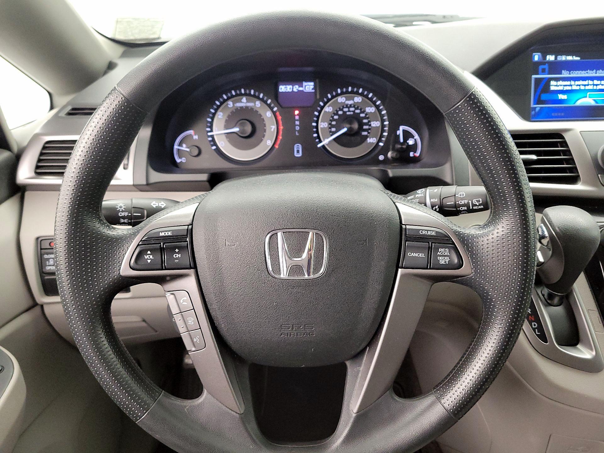 Thumbnail: 2015 Honda Odyssey - 10