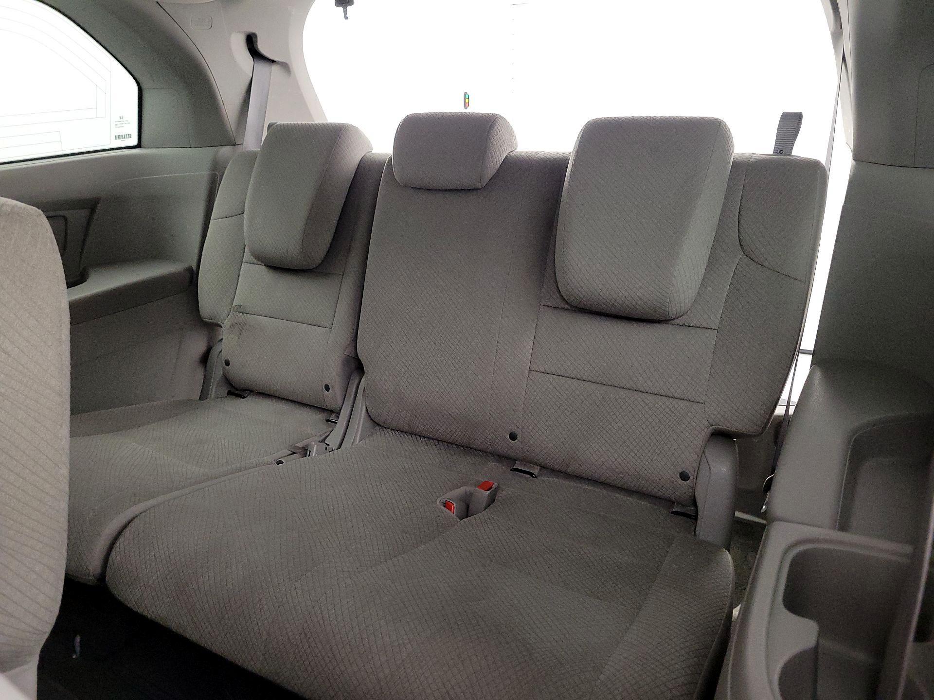 Thumbnail: 2015 Honda Odyssey - 20