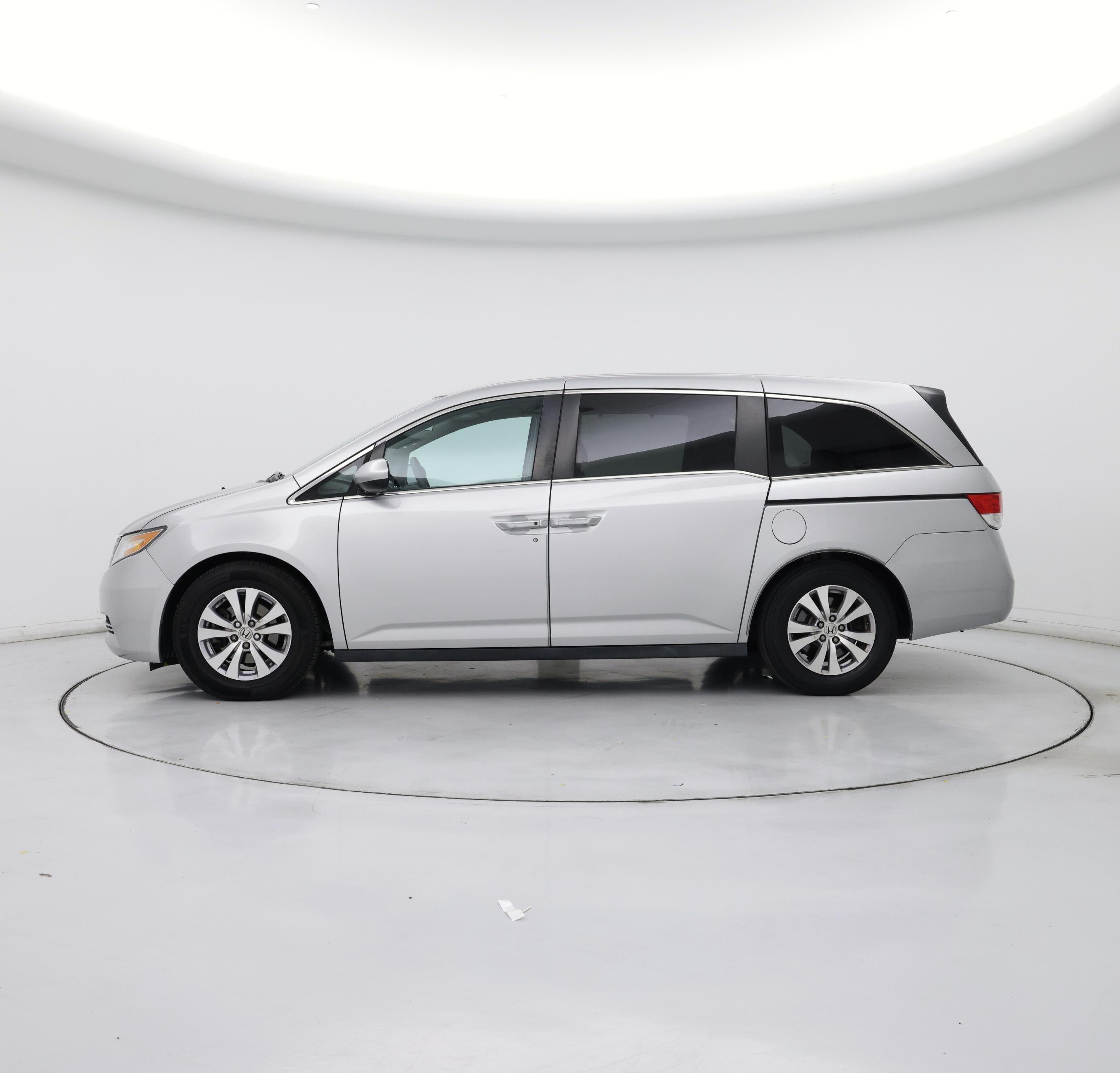 Thumbnail: 2015 Honda Odyssey - 3