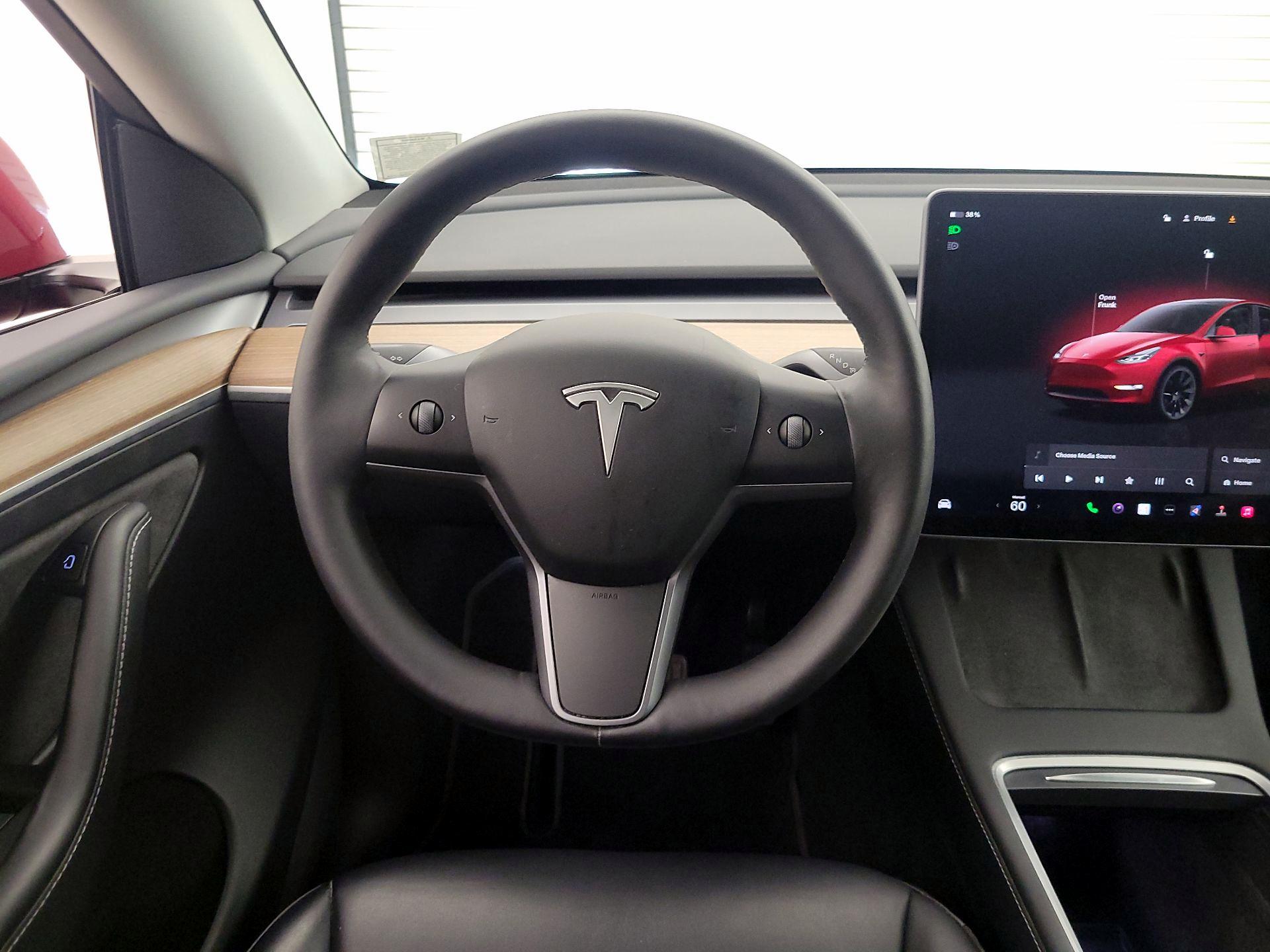 Thumbnail: 2023 Tesla Model Y - 10
