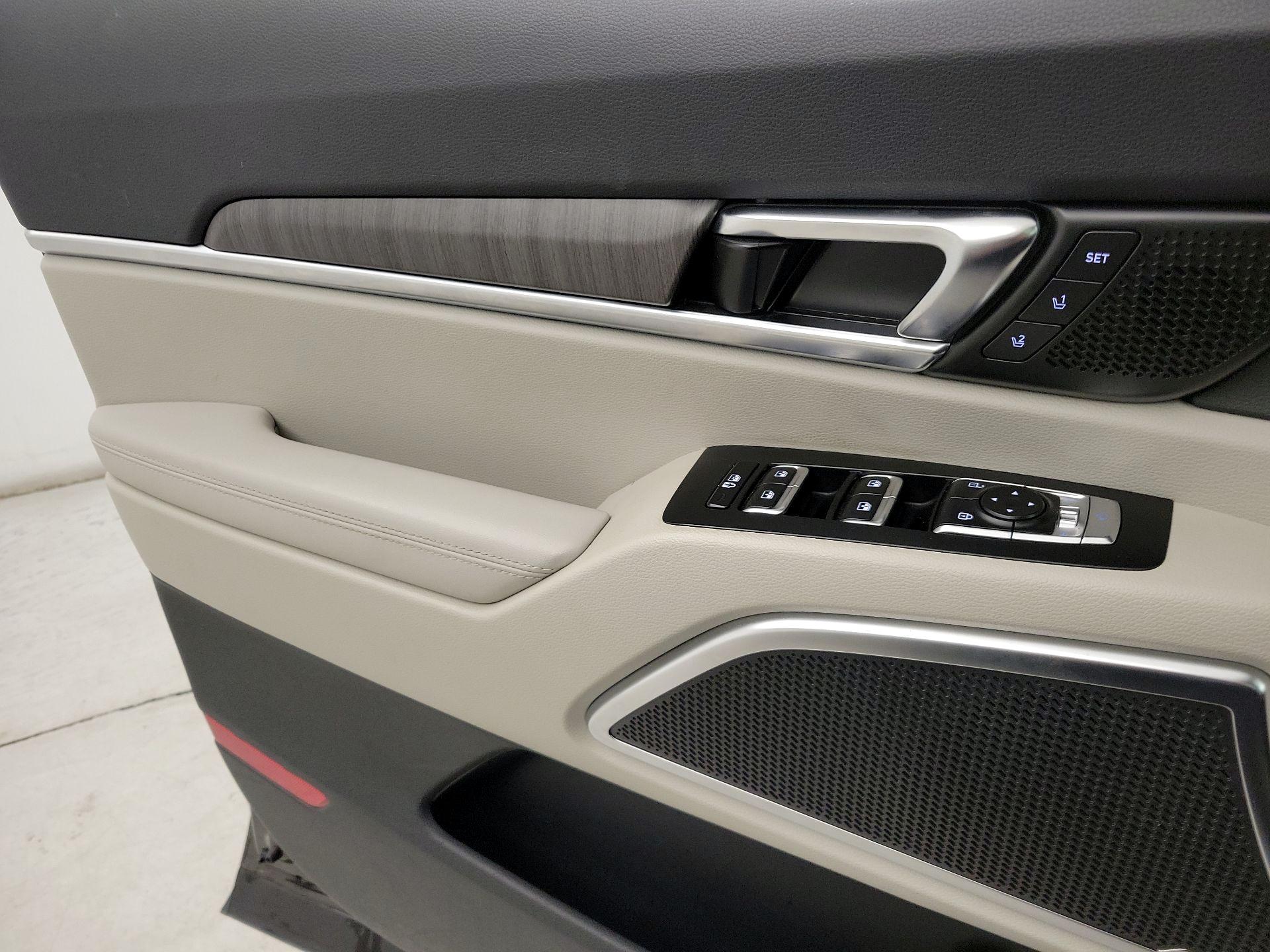 Thumbnail: 2023 Kia Telluride - 12