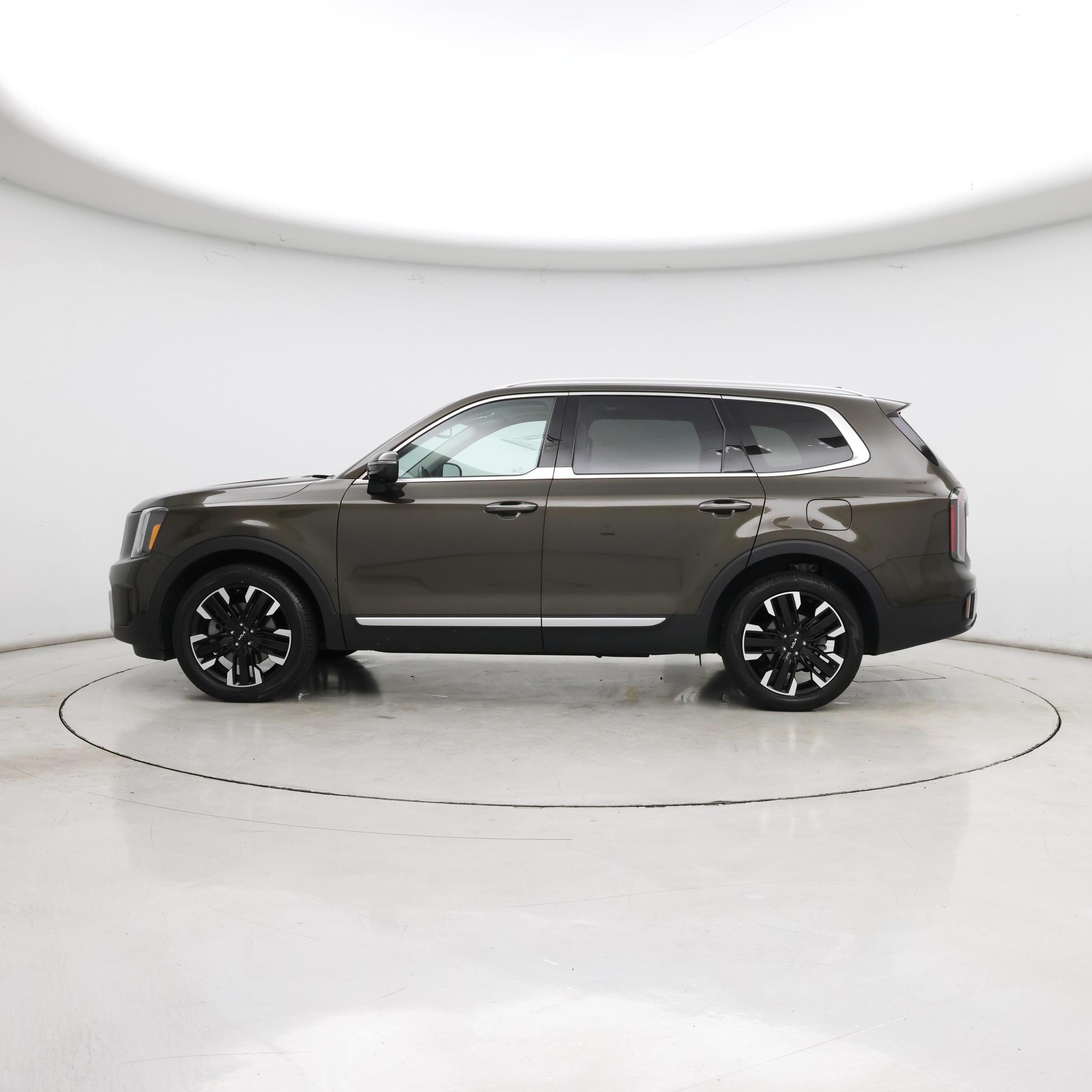Thumbnail: 2023 Kia Telluride - 3