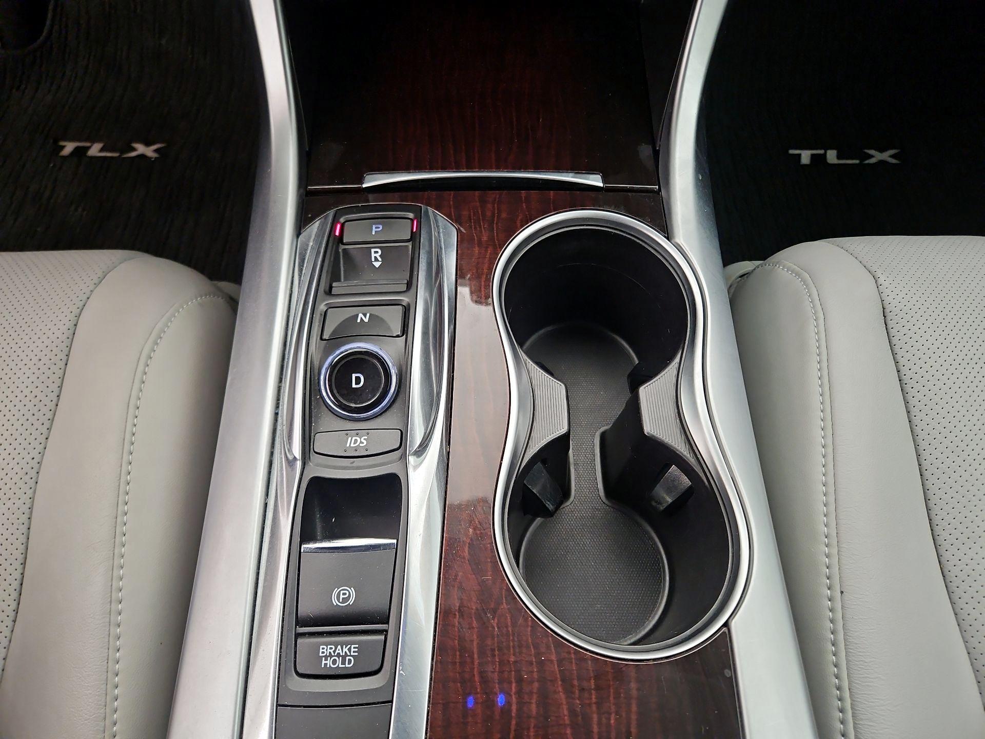 Thumbnail: 2015 Acura TLX - 18