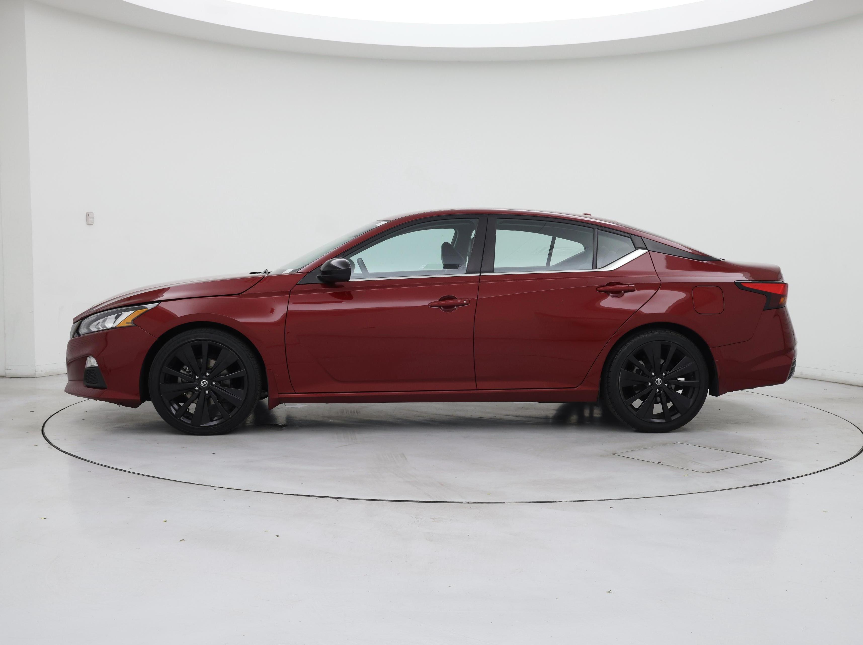 Thumbnail: 2021 Nissan Altima - 3