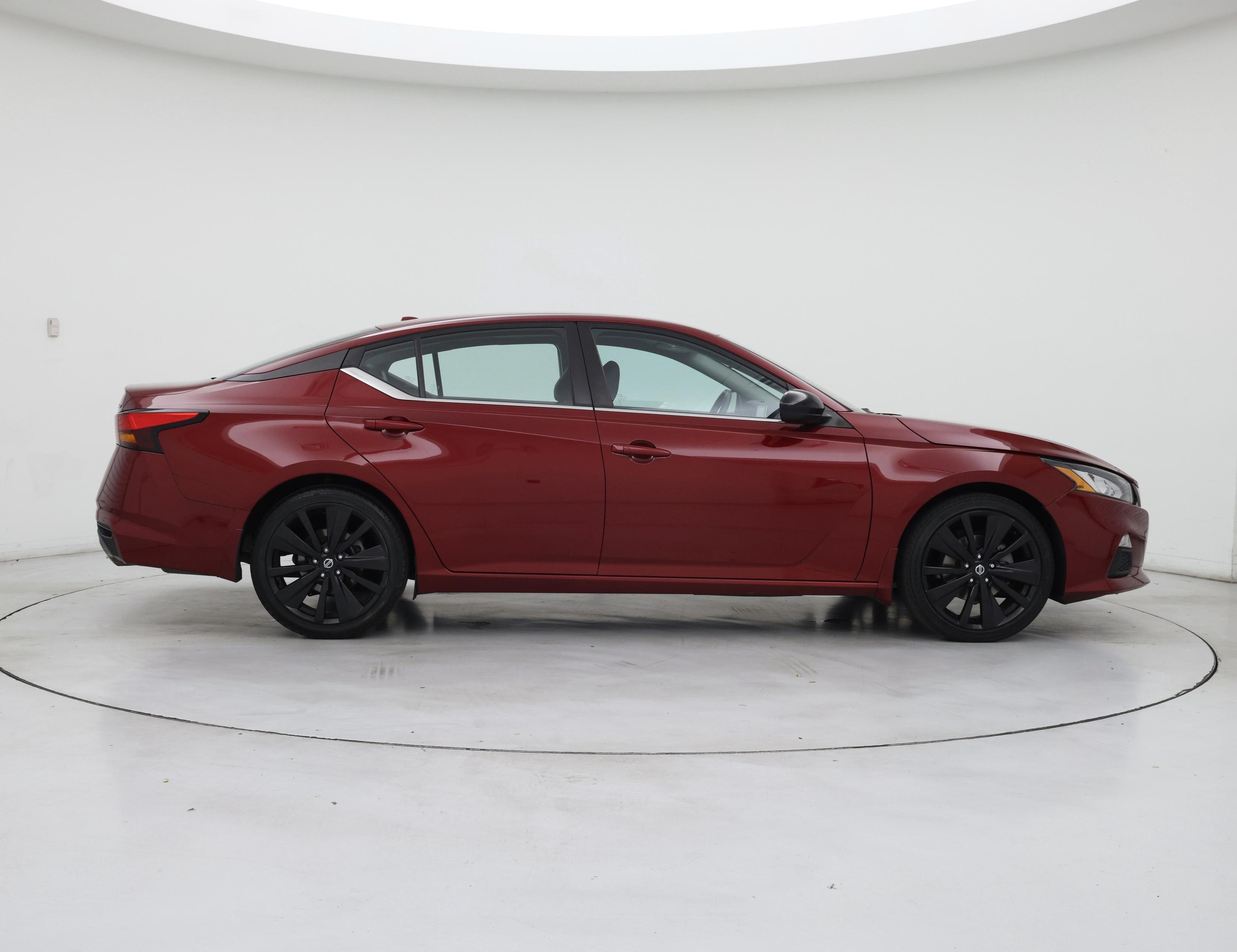 Thumbnail: 2021 Nissan Altima - 7