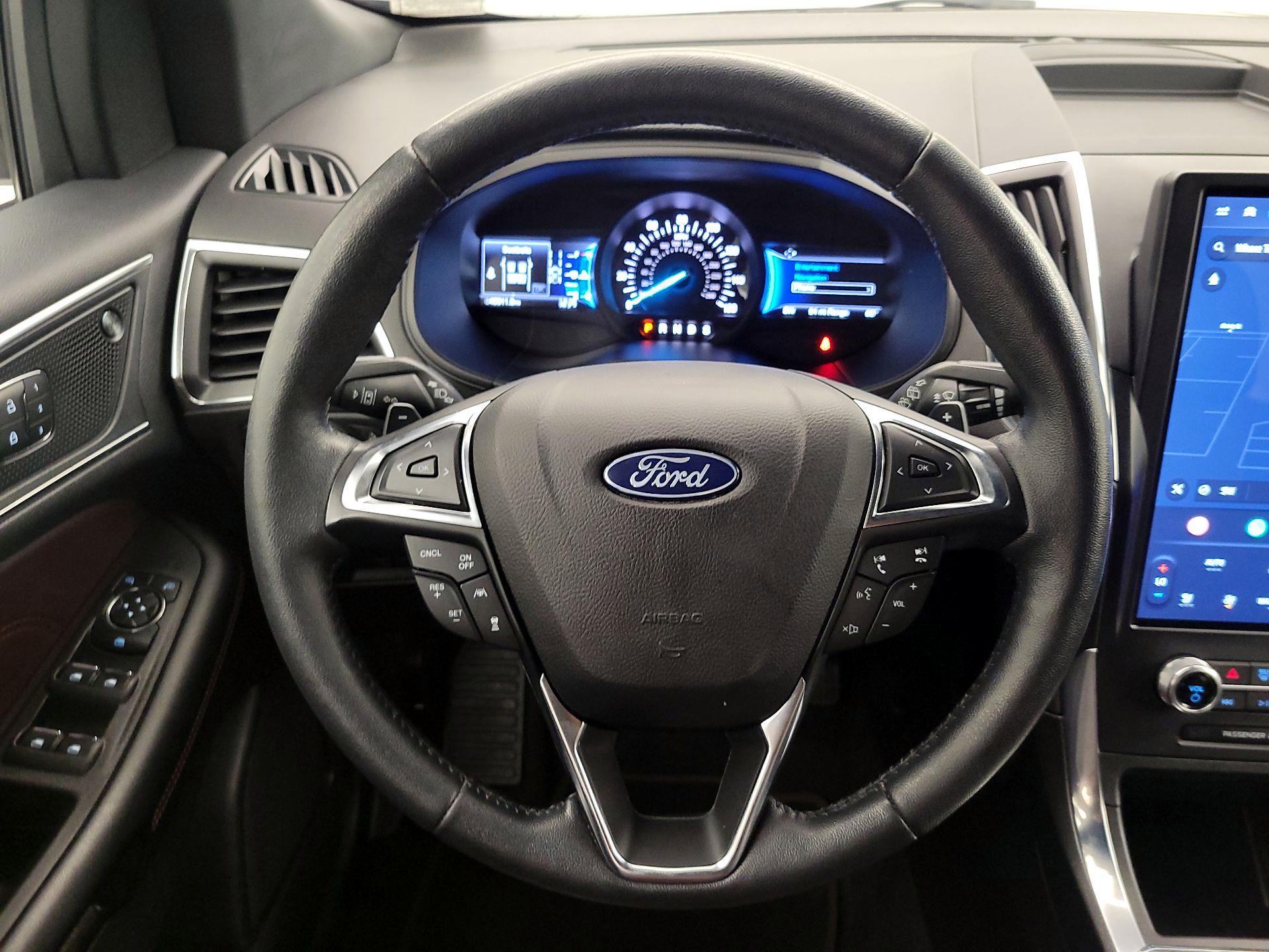 Thumbnail: 2022 Ford Edge - 10