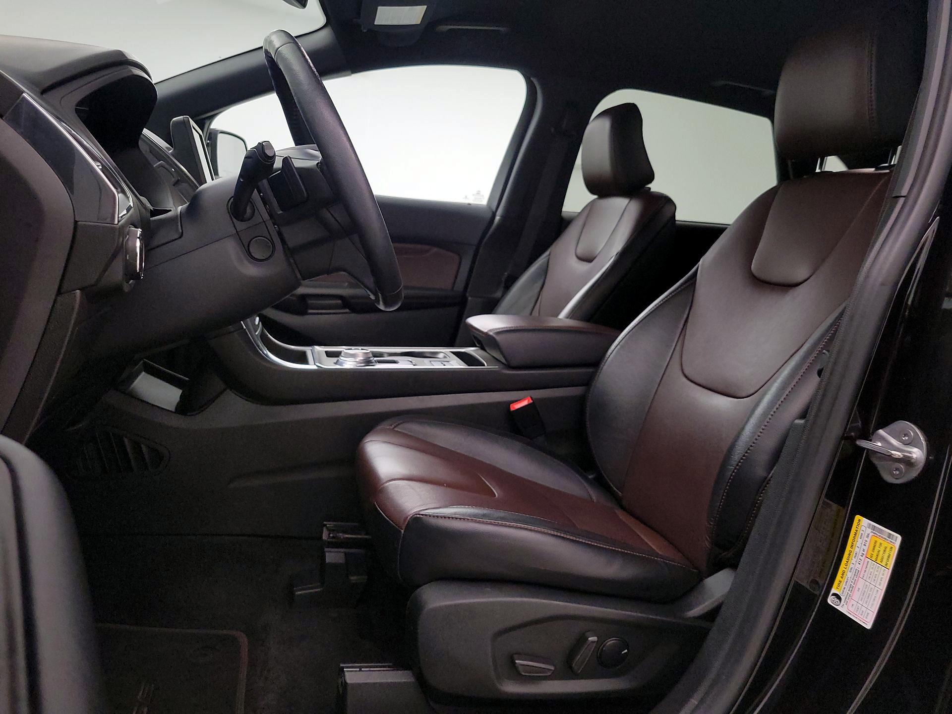 Thumbnail: 2022 Ford Edge - 11