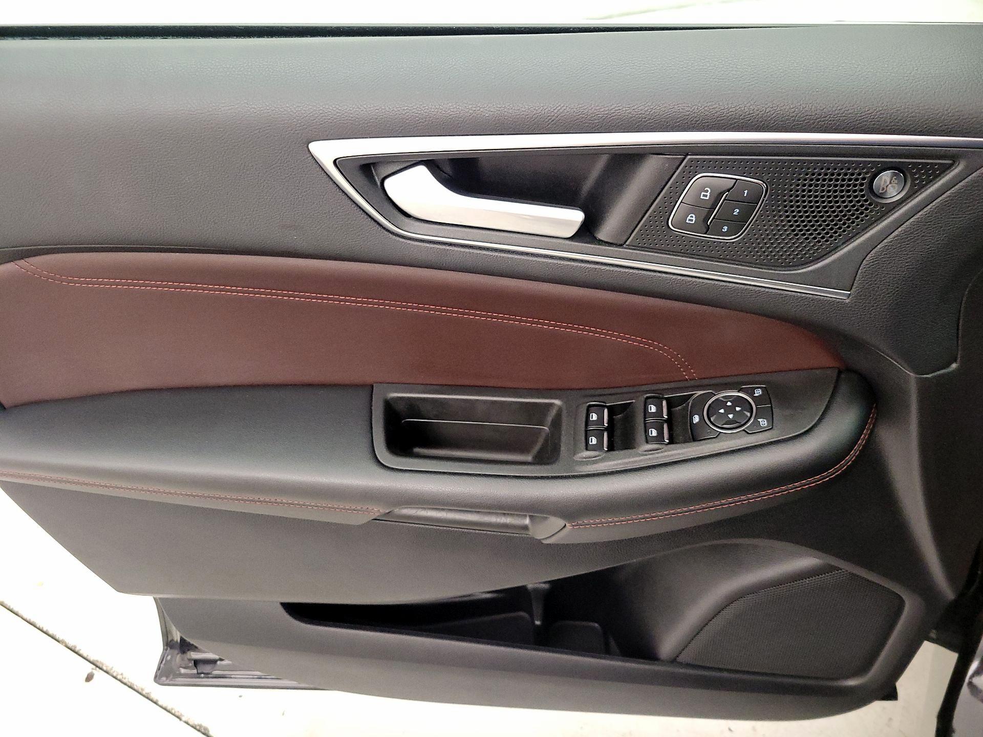 Thumbnail: 2022 Ford Edge - 12