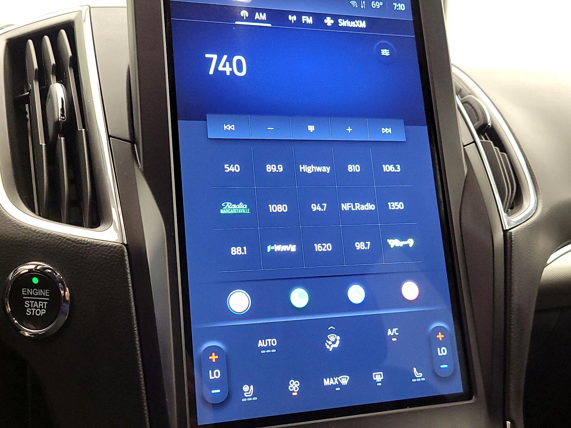 Thumbnail: 2022 Ford Edge - 16
