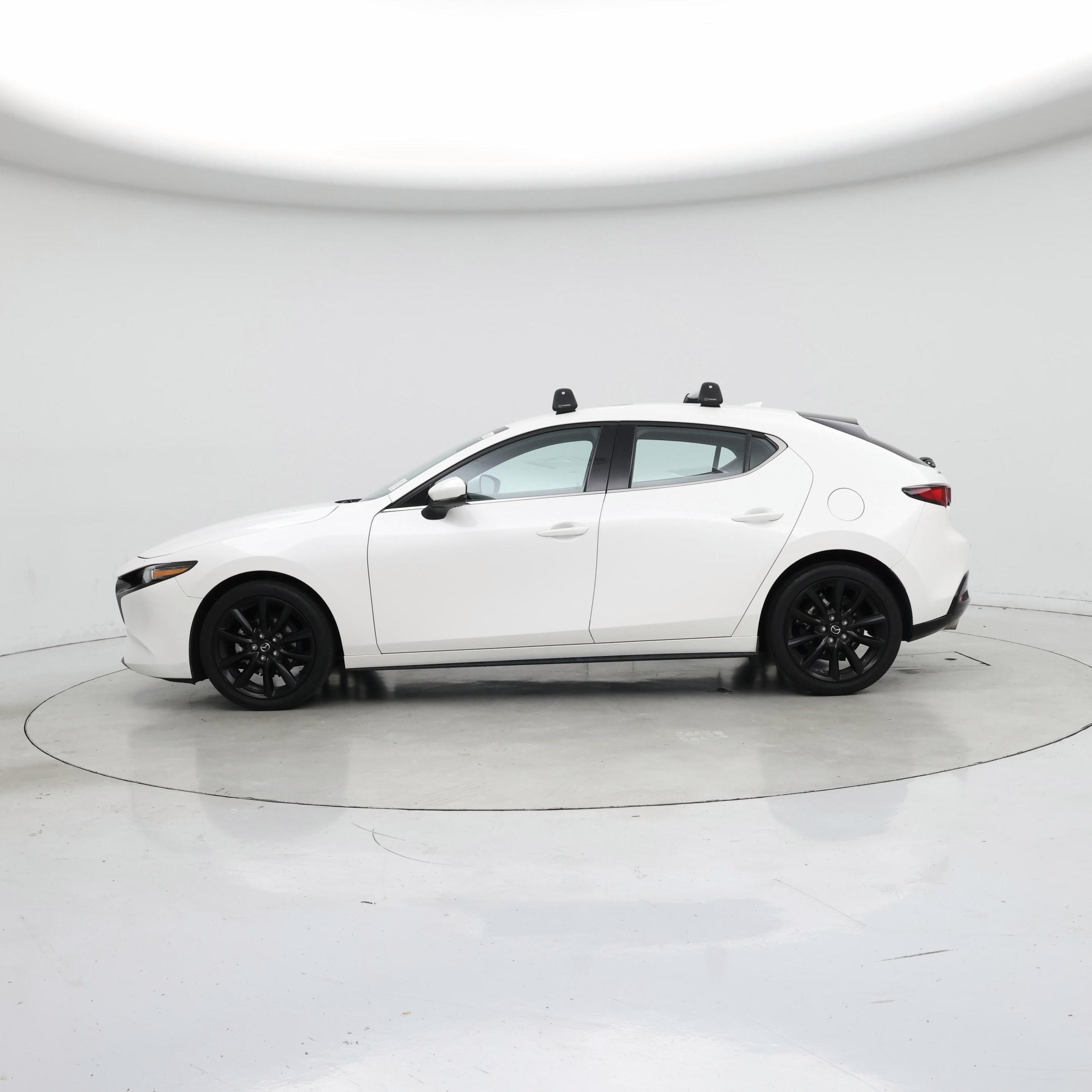 Thumbnail: 2022 Mazda Mazda3 - 3