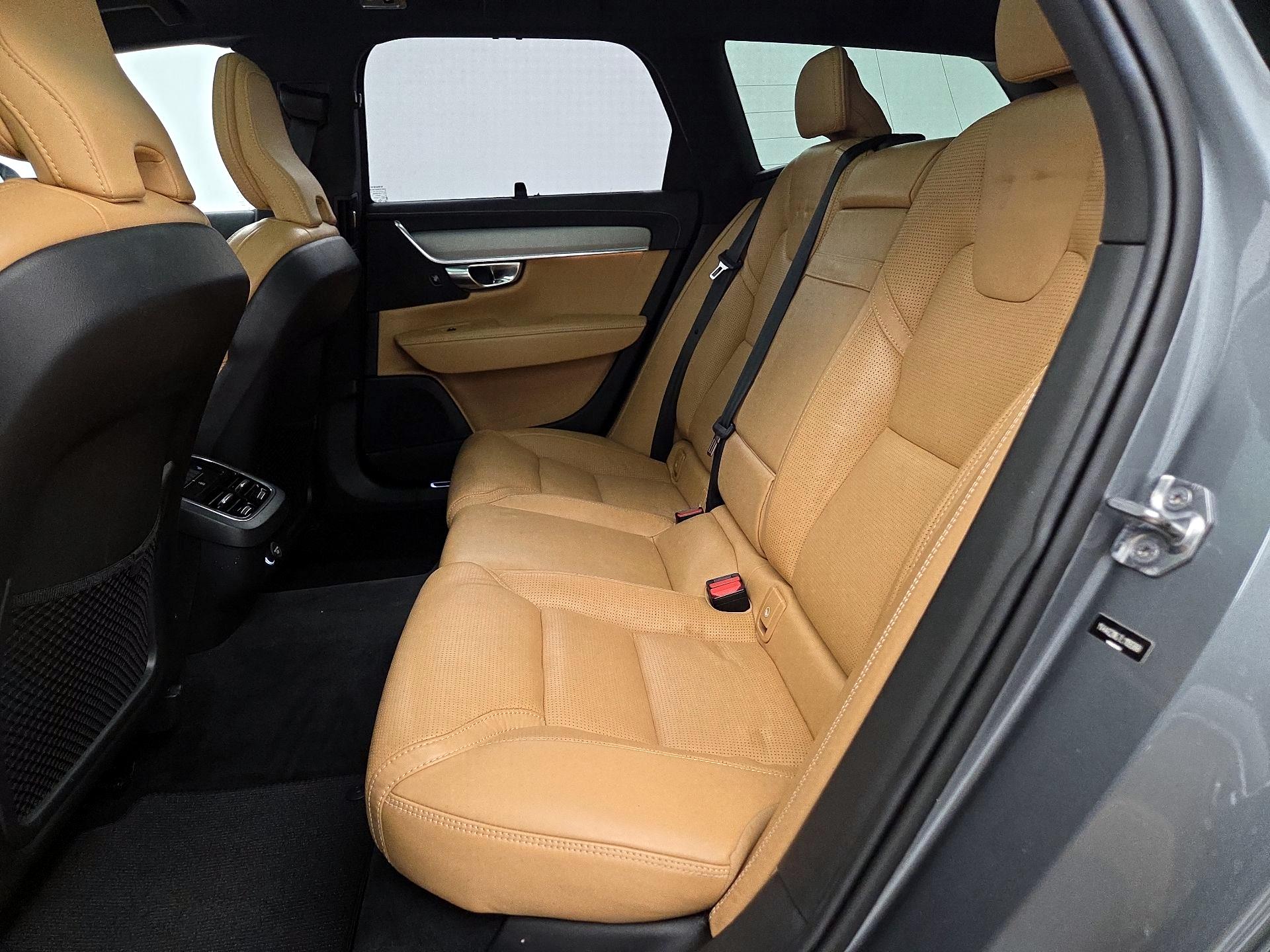 Thumbnail: 2020 Volvo V90 - 20