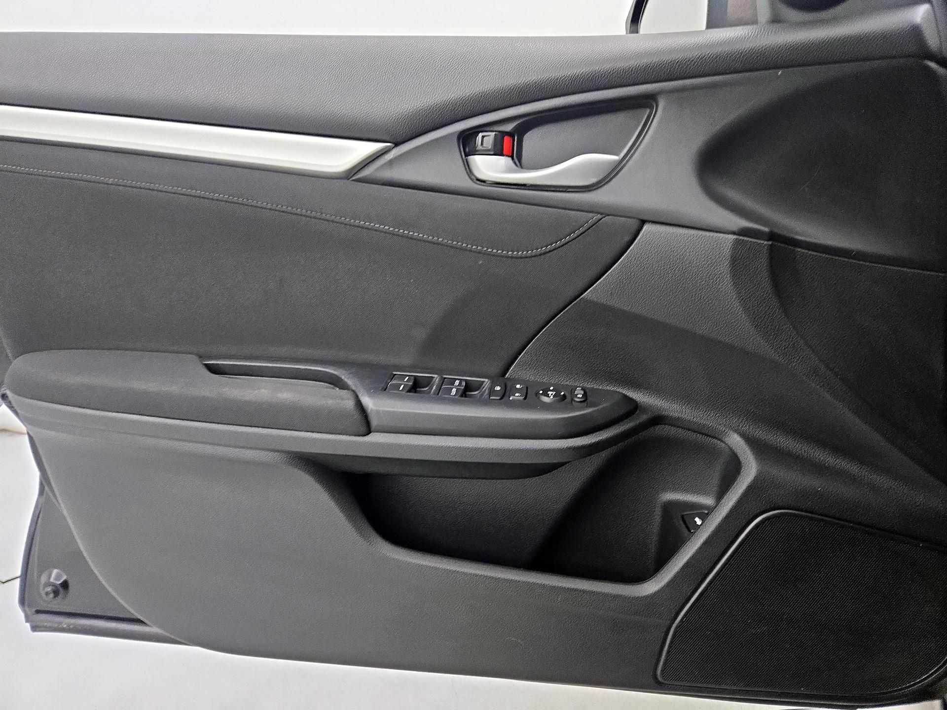 Thumbnail: 2018 Honda Civic - 12