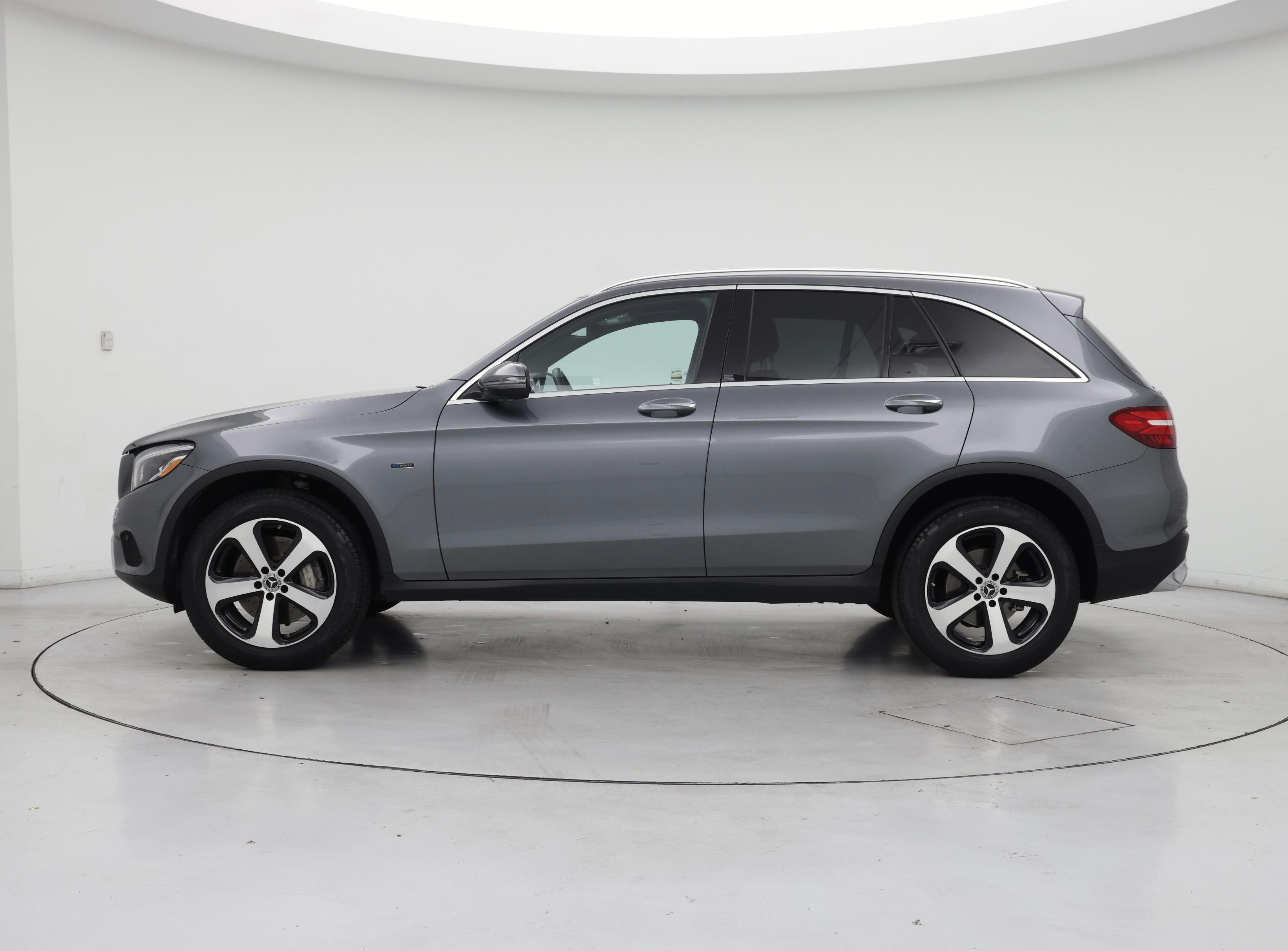 Thumbnail: 2019 Mercedes-Benz GLC - 3