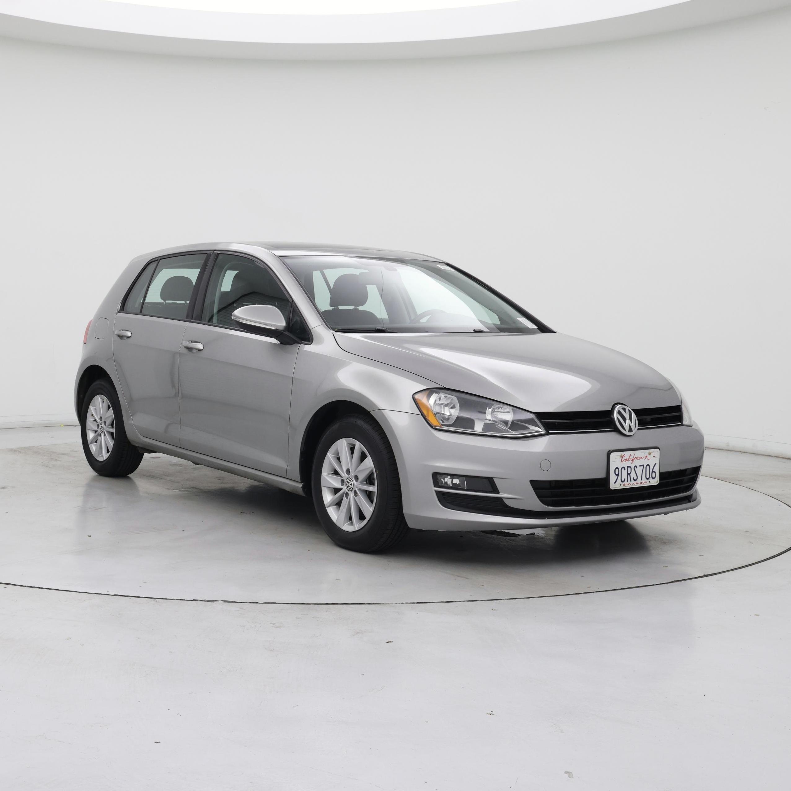 Silver 2017 Volkswagen Golf Hatchback Front-Wheel Drive Automatic
