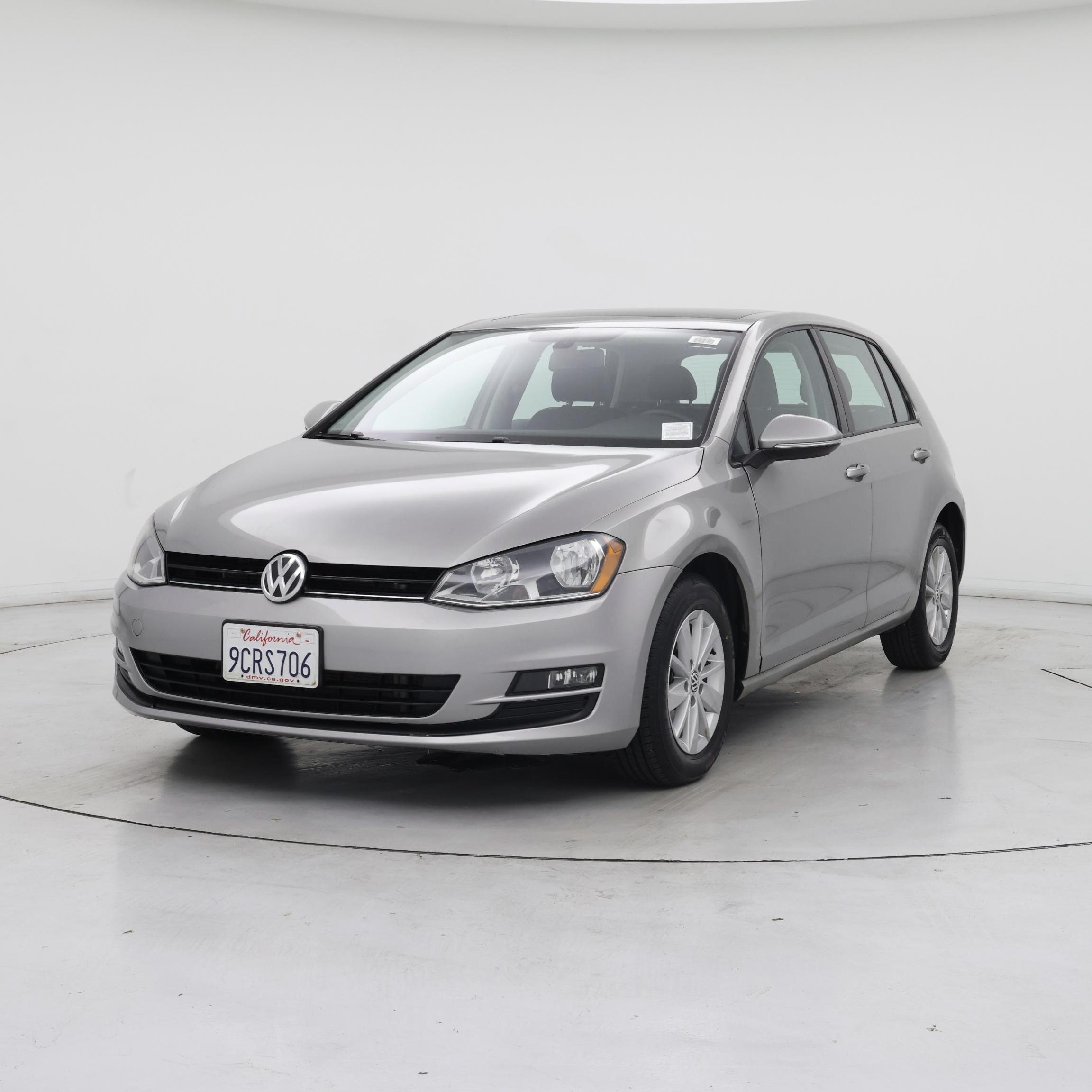 Thumbnail: 2017 Volkswagen Golf - 4