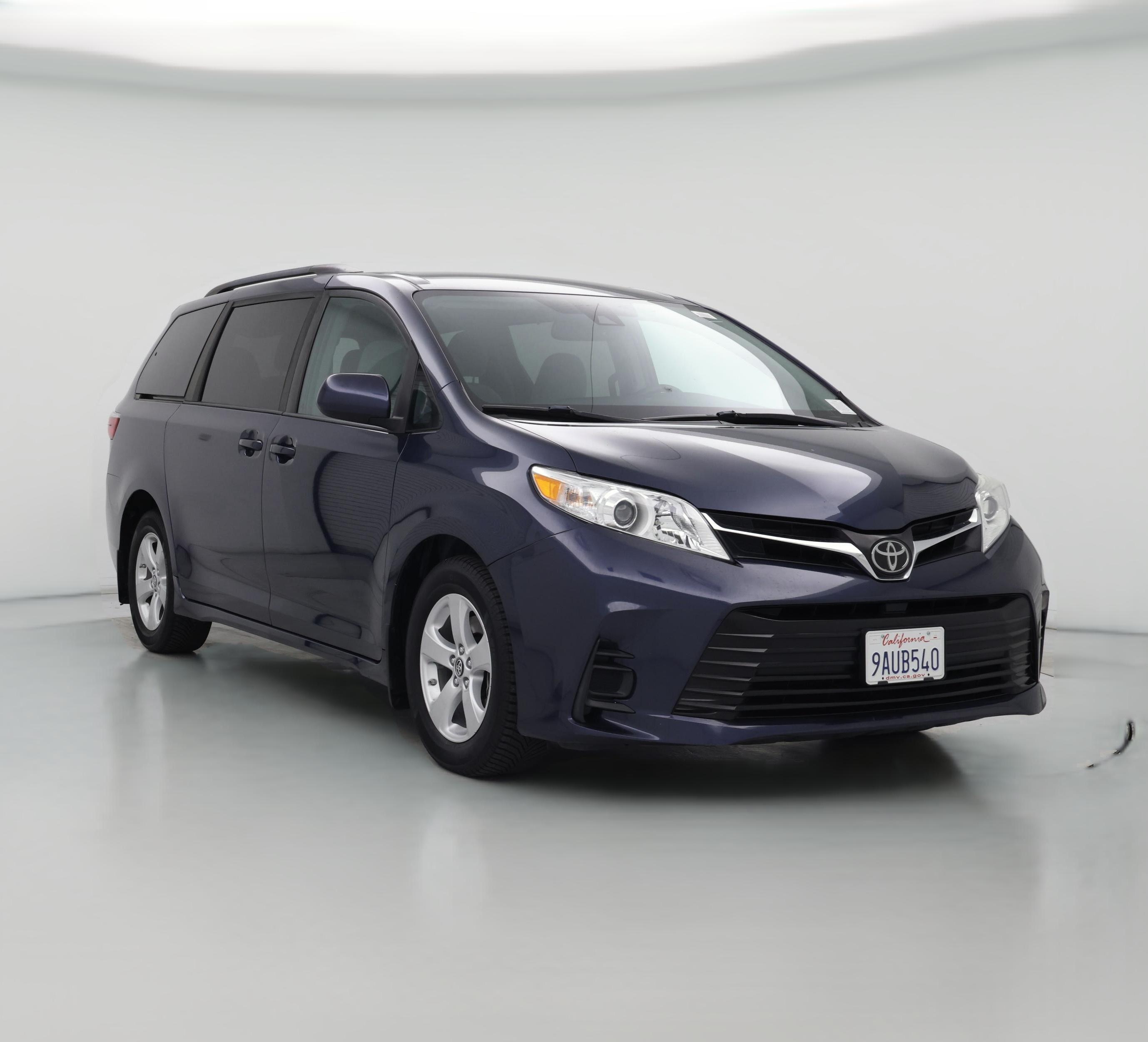 Thumbnail: 2018 Toyota Sienna - 1
