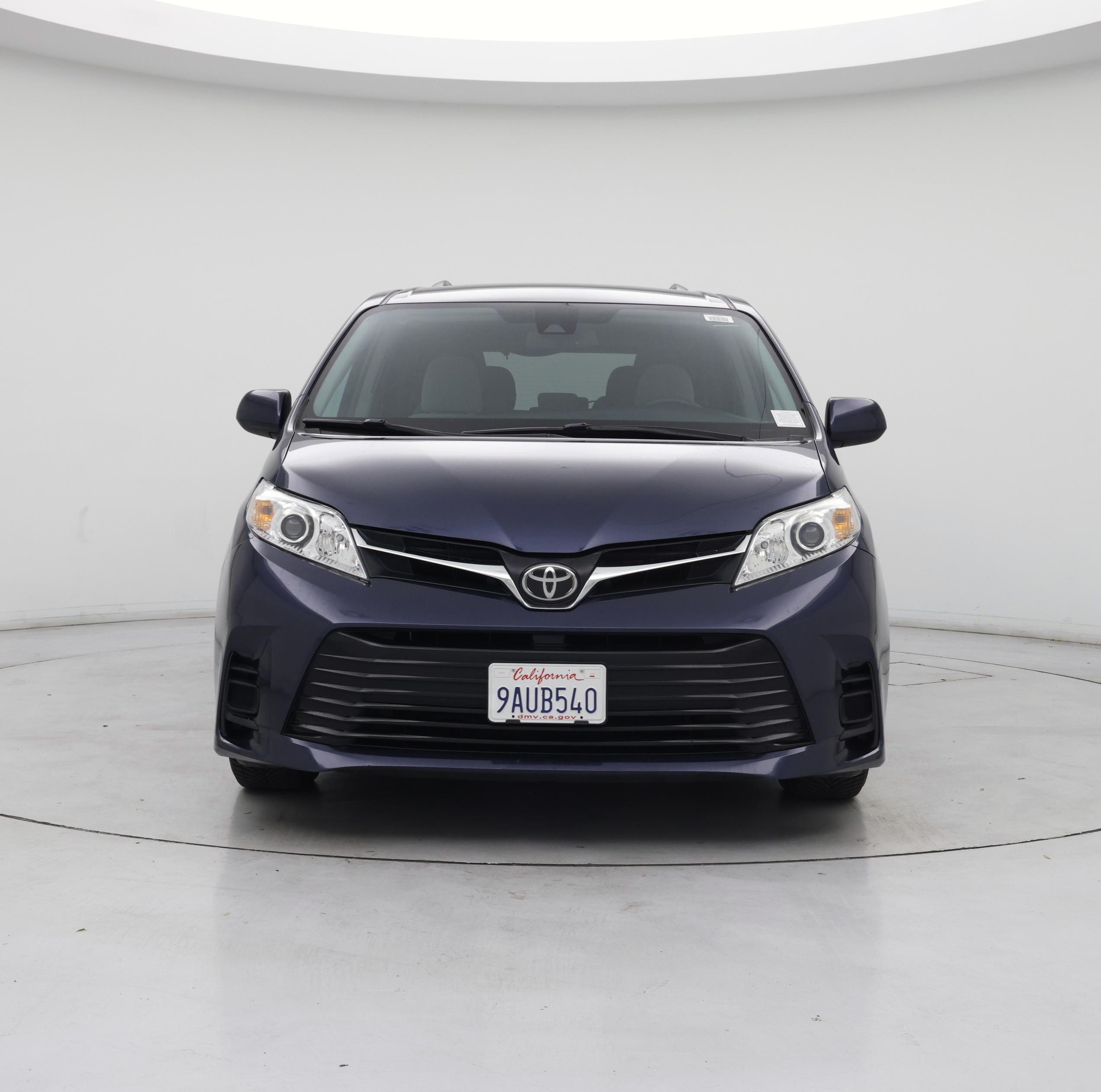 Thumbnail: 2018 Toyota Sienna - 5