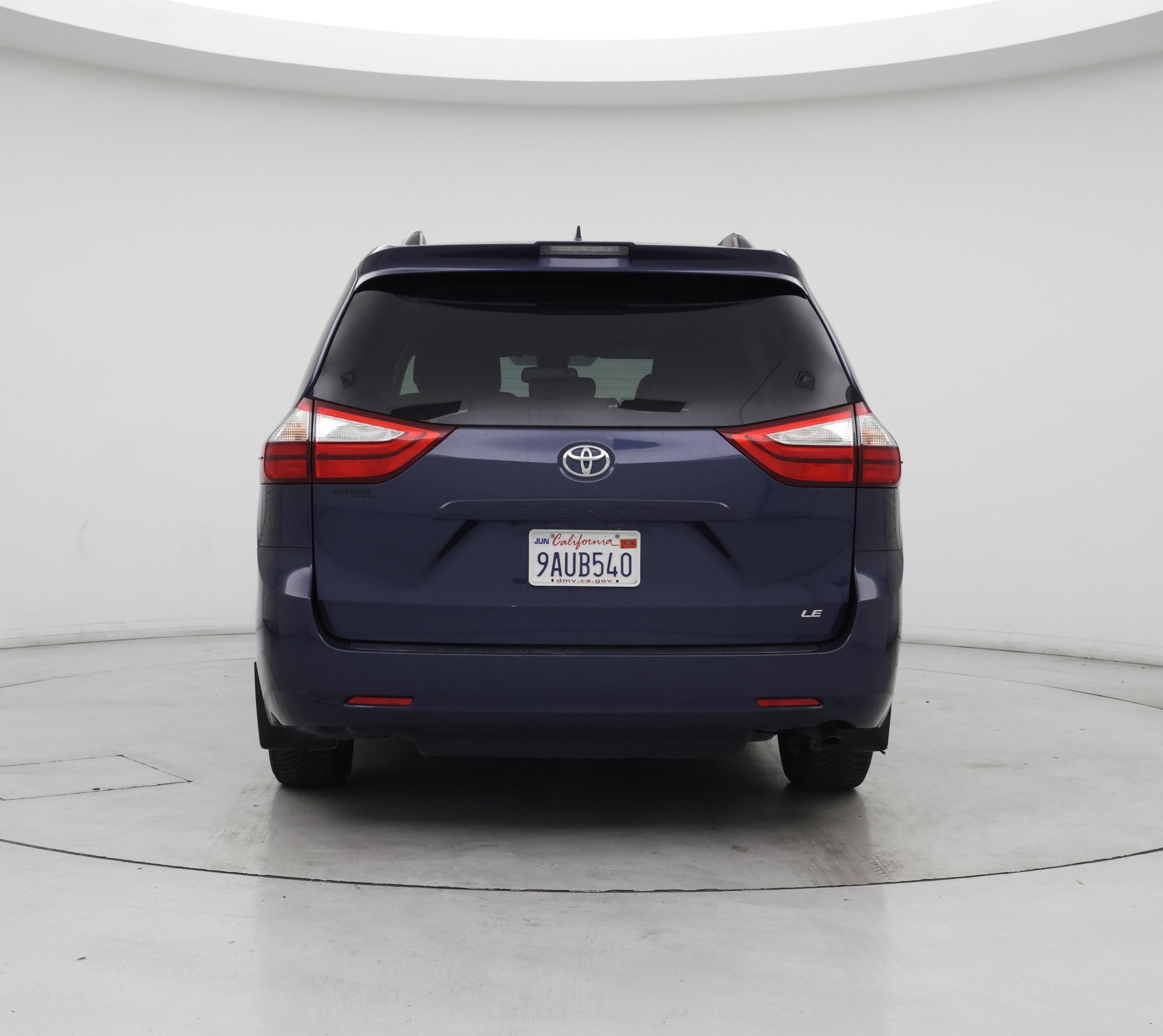 Thumbnail: 2018 Toyota Sienna - 6