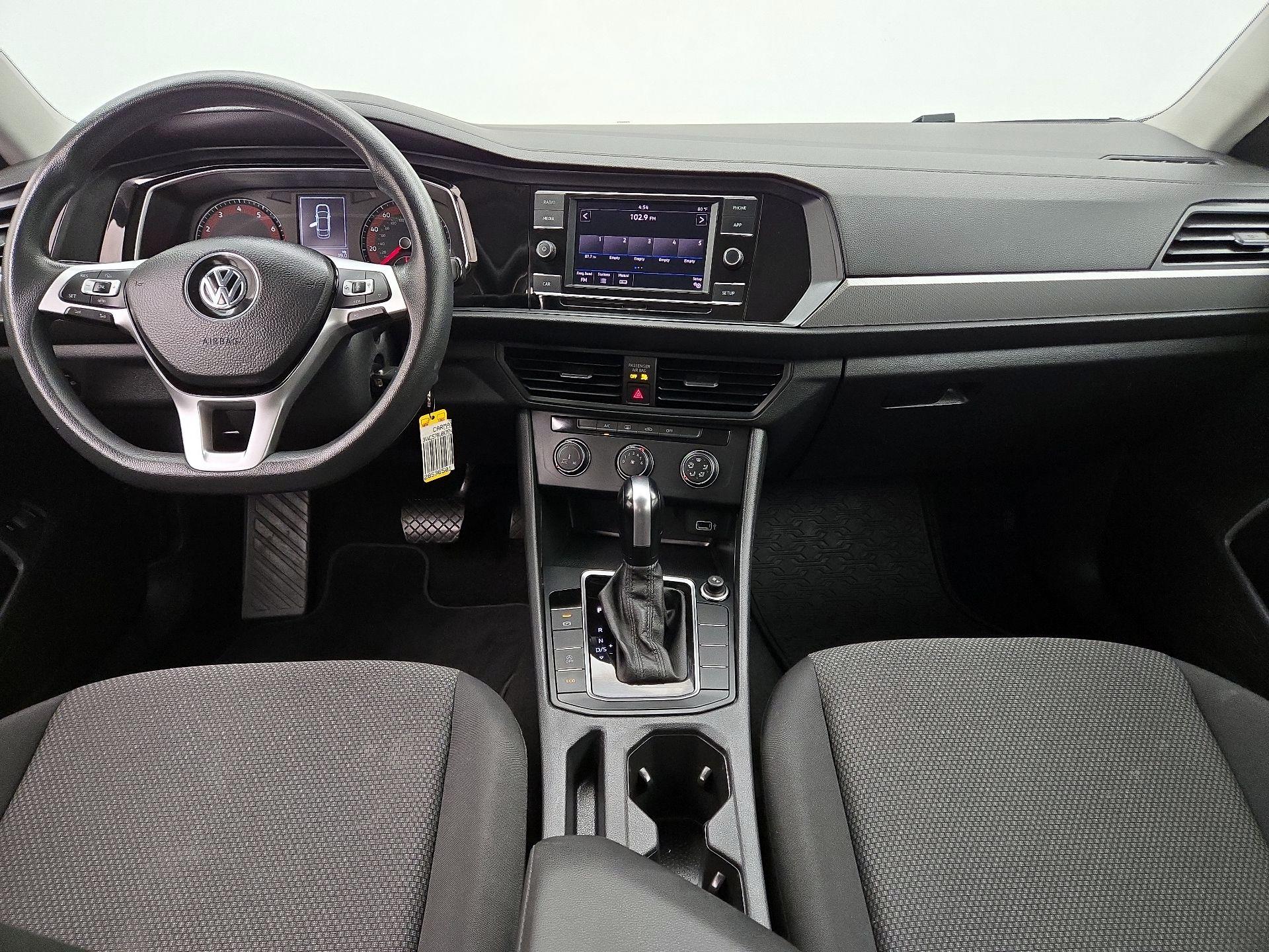 Thumbnail: 2019 Volkswagen Jetta - 9