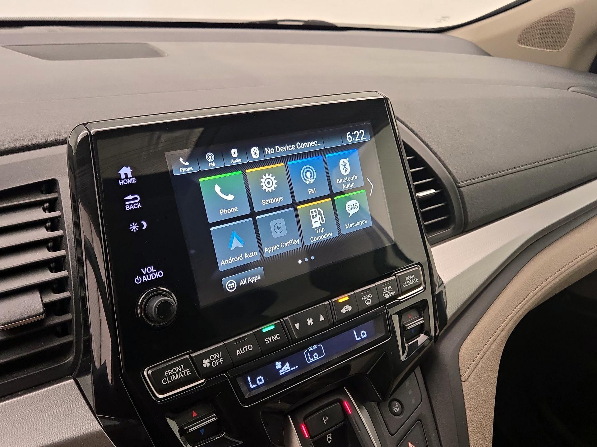 Thumbnail: 2018 Honda Odyssey - 15