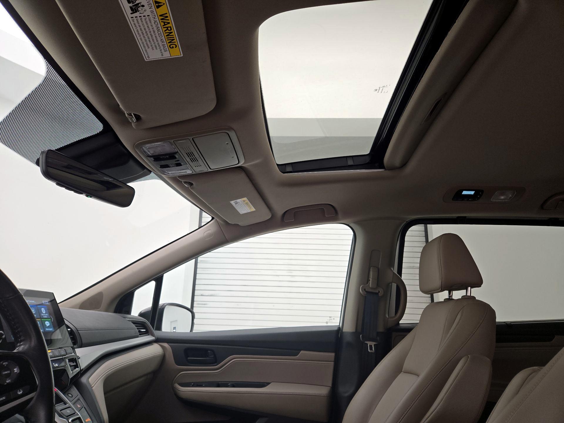 Thumbnail: 2018 Honda Odyssey - 18