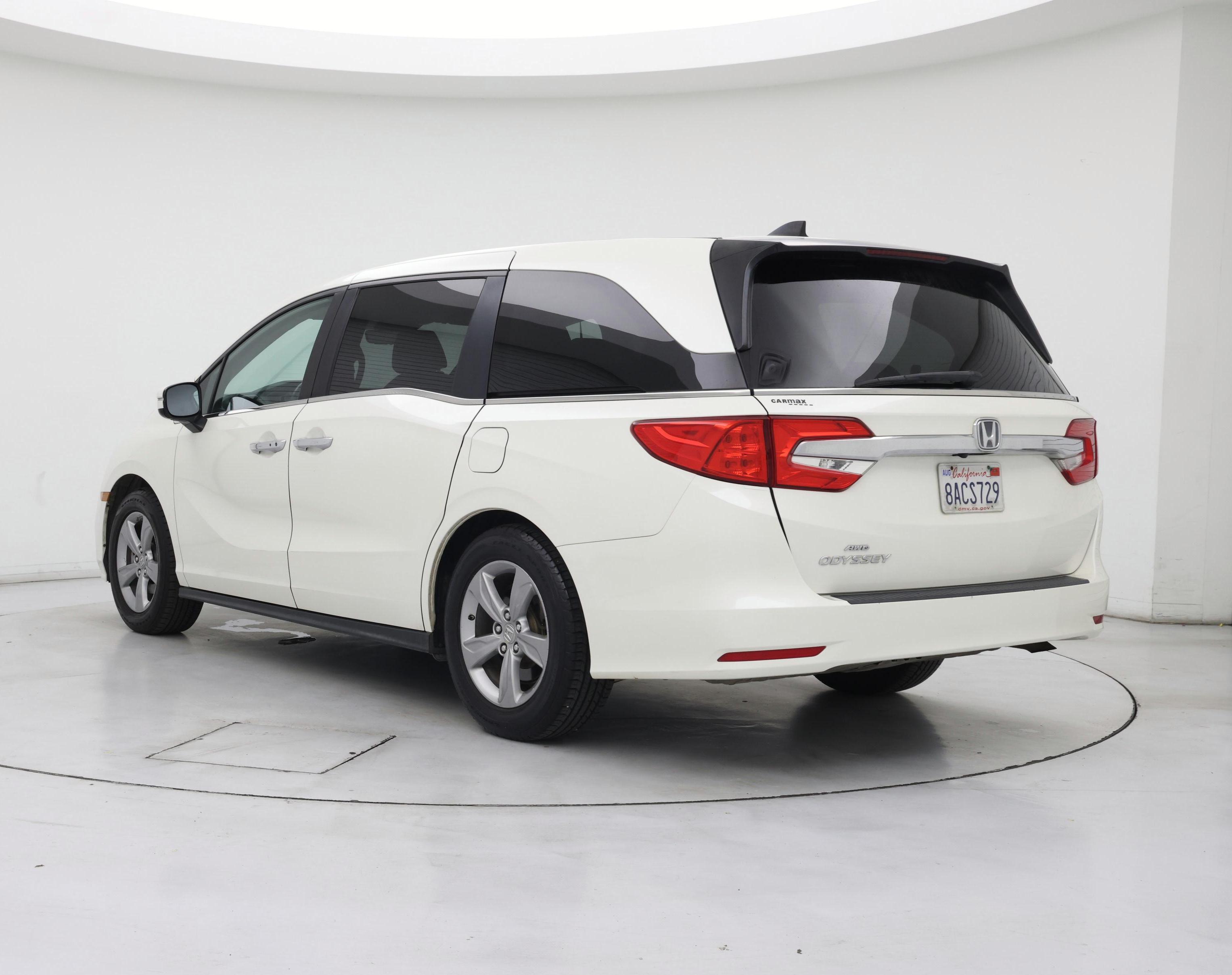 Thumbnail: 2018 Honda Odyssey - 2