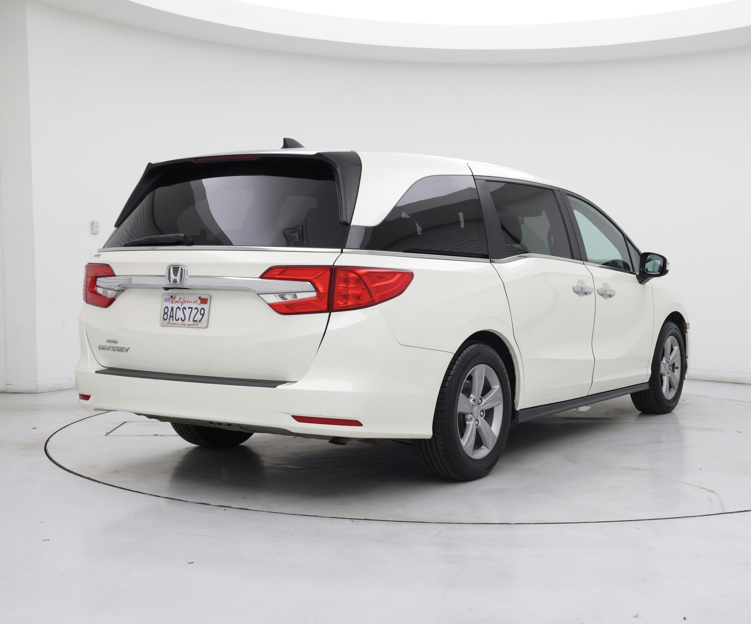 Thumbnail: 2018 Honda Odyssey - 8