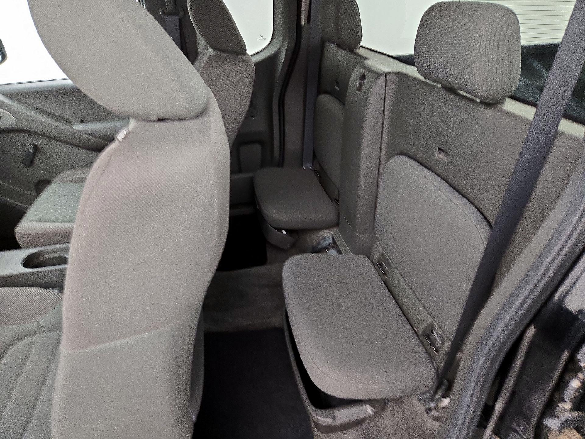 Thumbnail: 2014 Nissan Frontier - 17