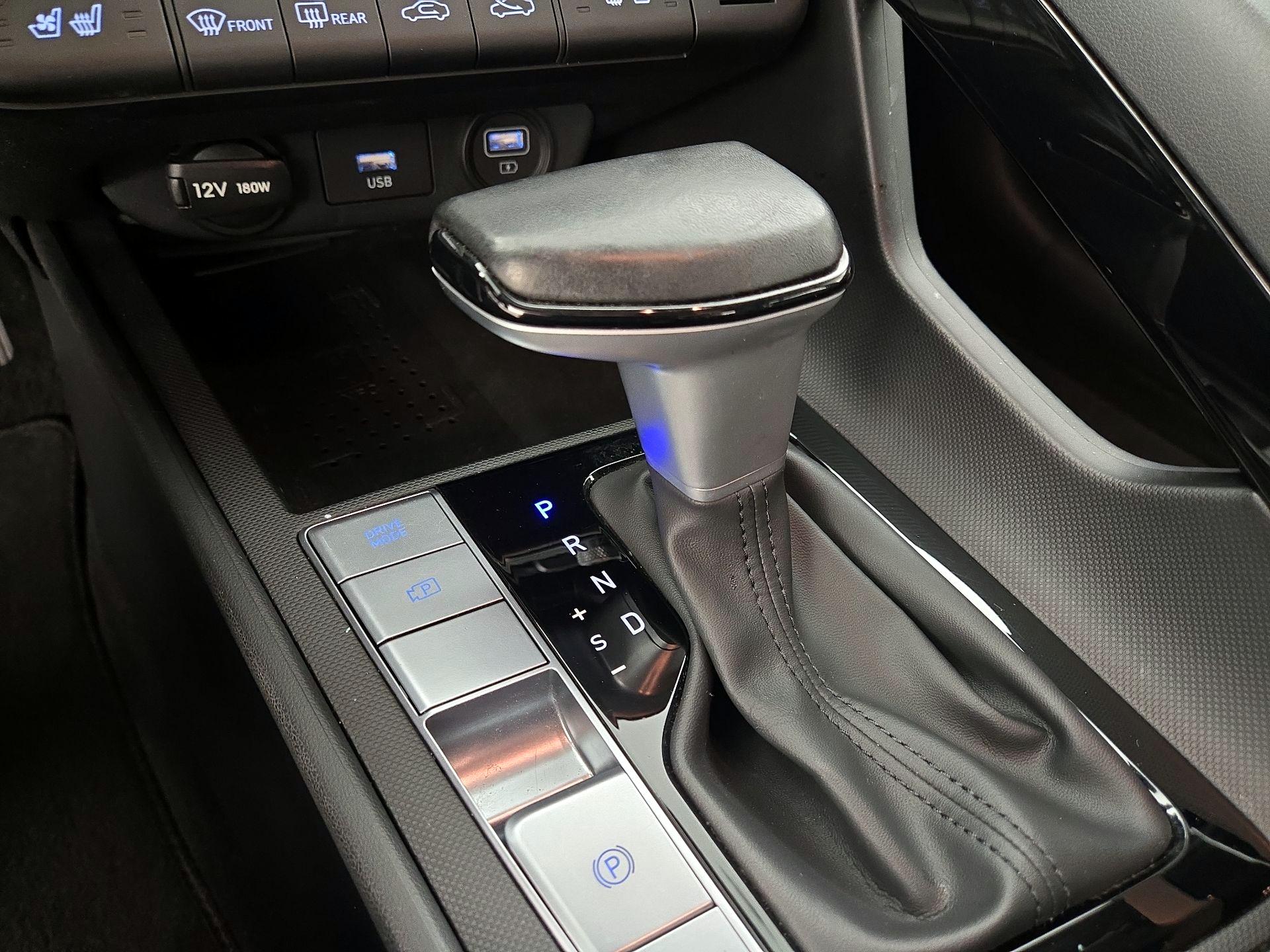 Thumbnail: 2023 Hyundai Elantra - 18