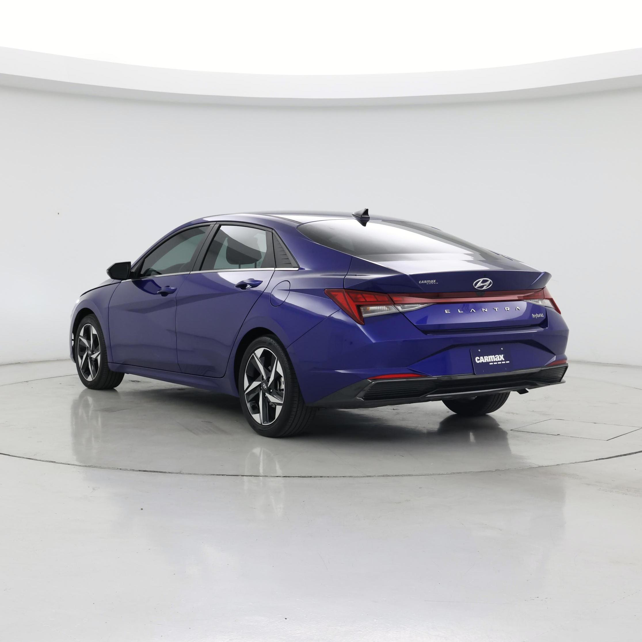 Thumbnail: 2023 Hyundai Elantra - 2