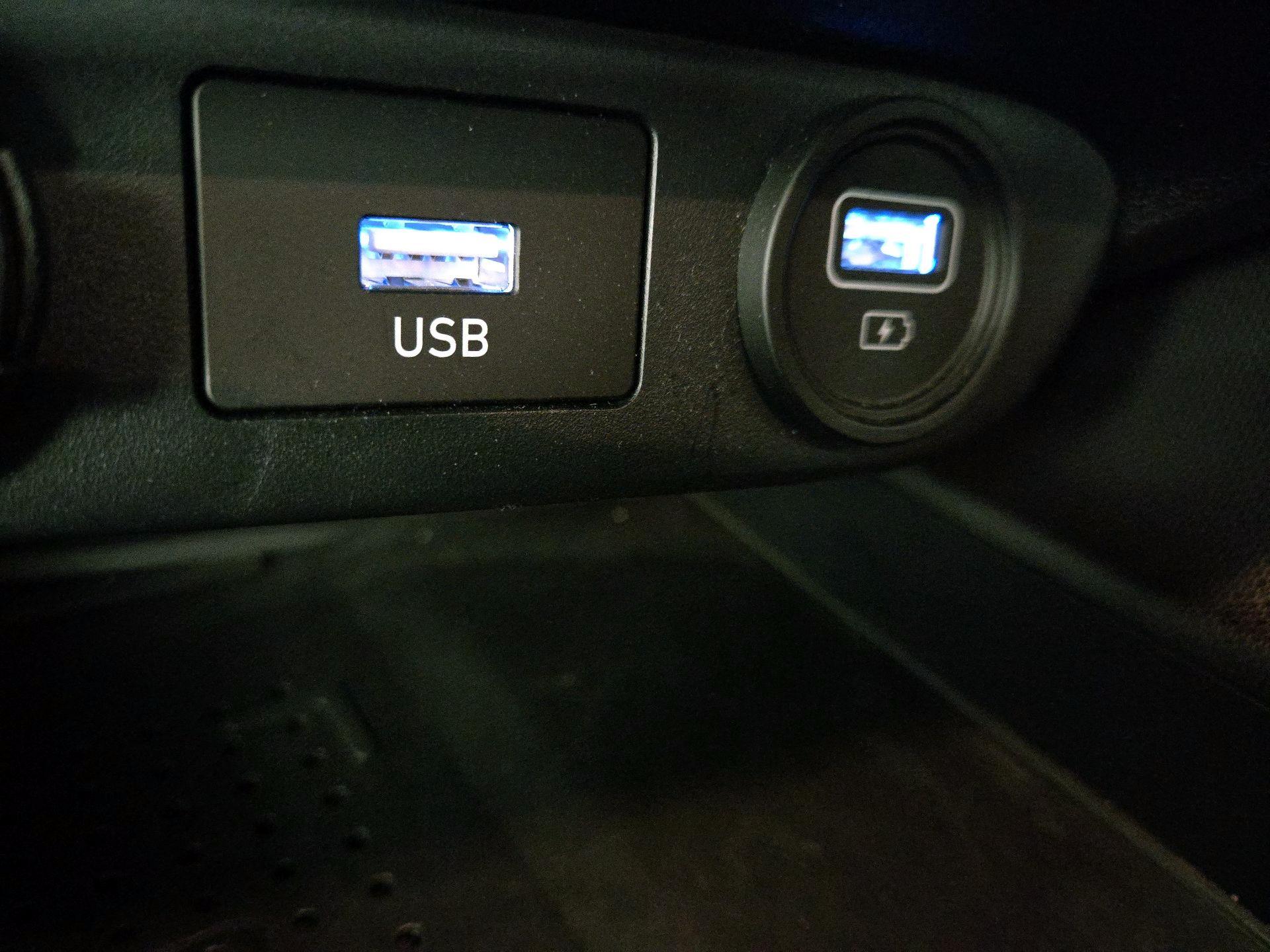 Thumbnail: 2023 Hyundai Elantra - 19