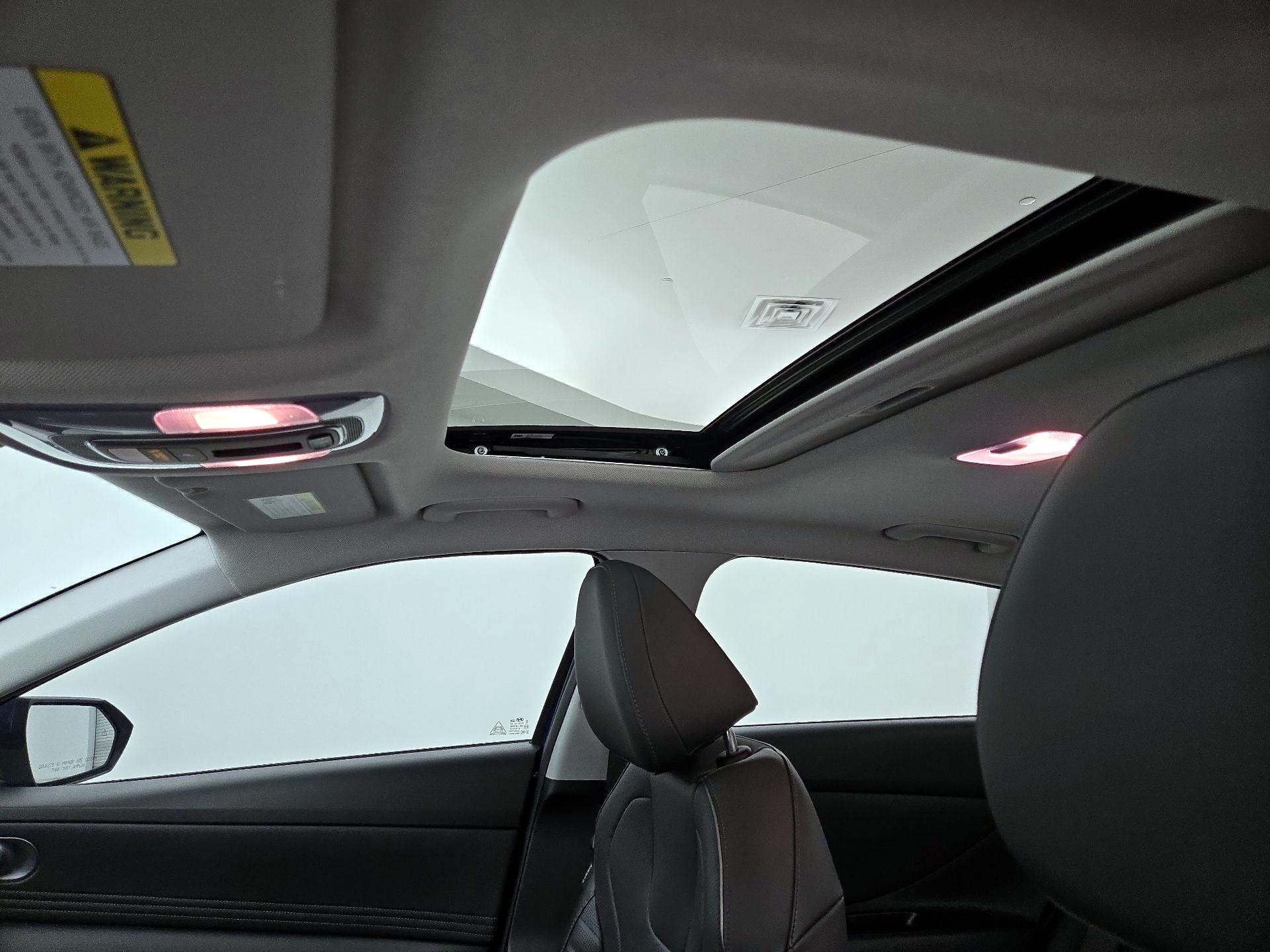 Thumbnail: 2023 Hyundai Elantra - 20