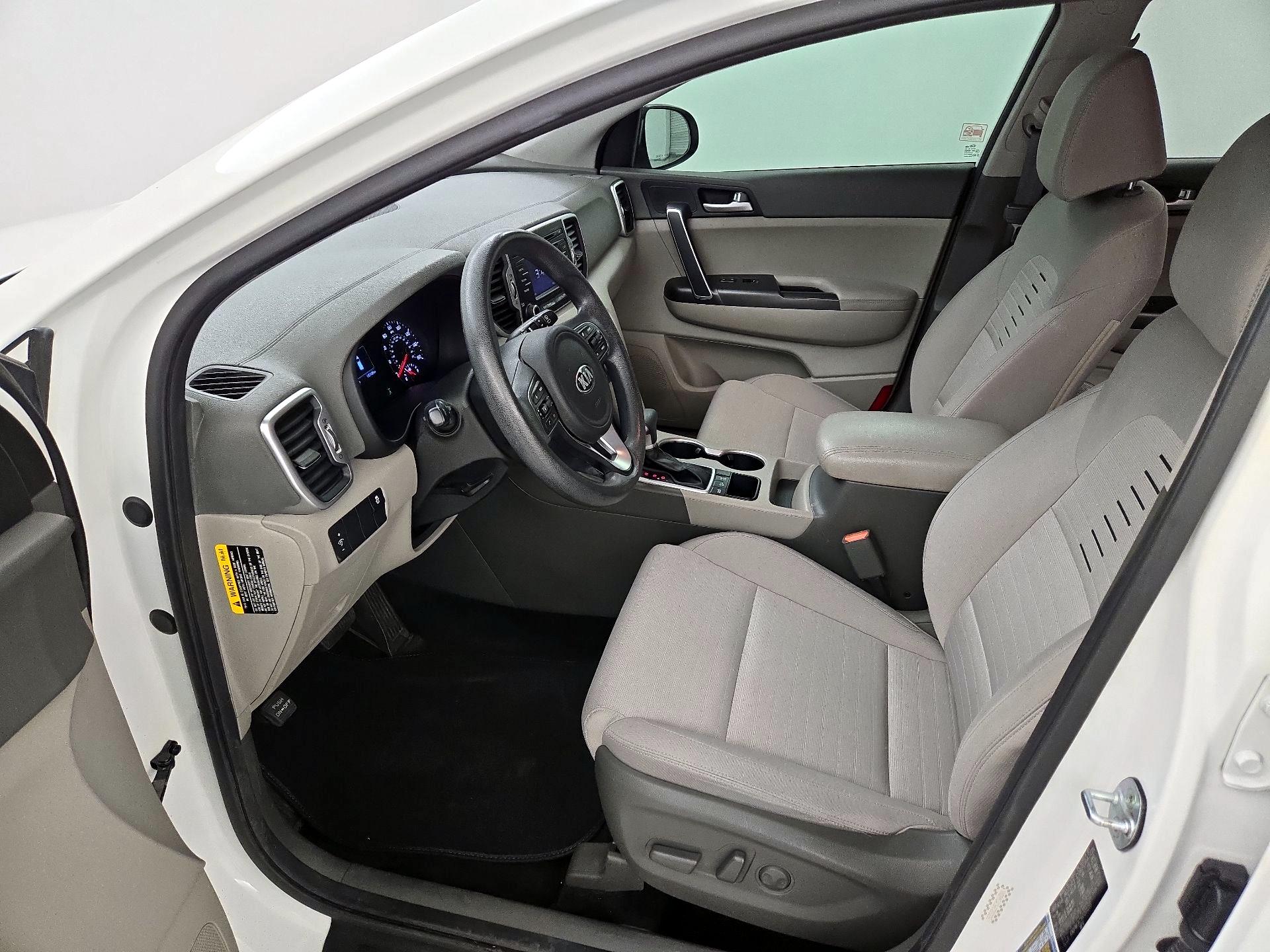 Thumbnail: 2017 Kia Sportage - 11