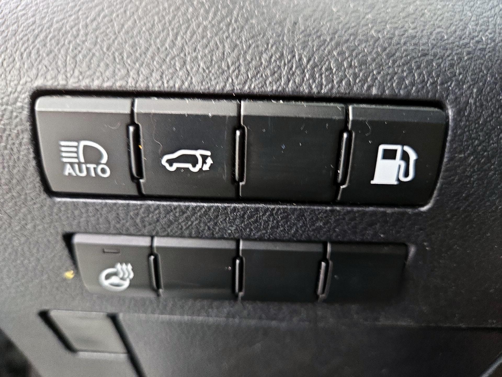 Thumbnail: 2018 Lexus RX - 13