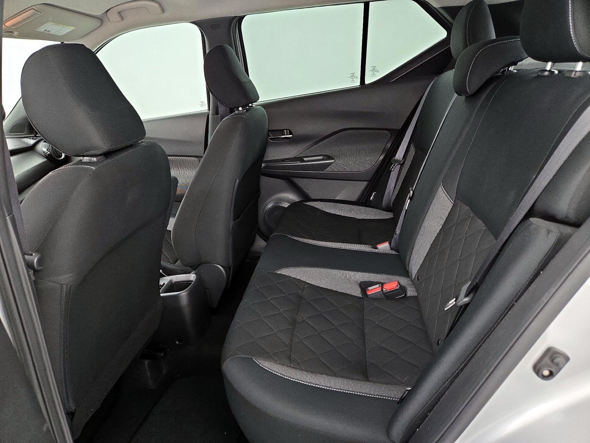 Thumbnail: 2020 Nissan Kicks - 18