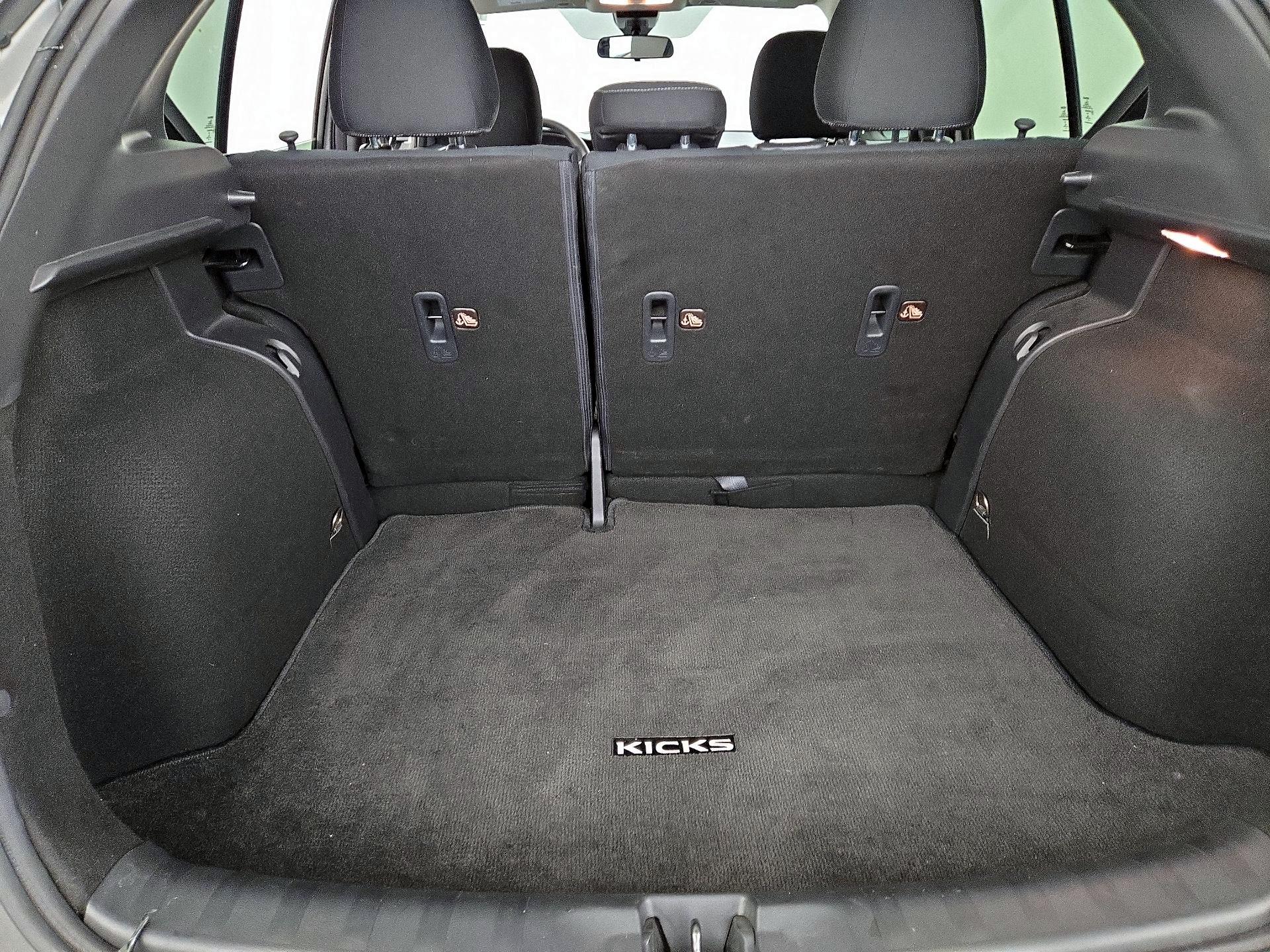 Thumbnail: 2020 Nissan Kicks - 19