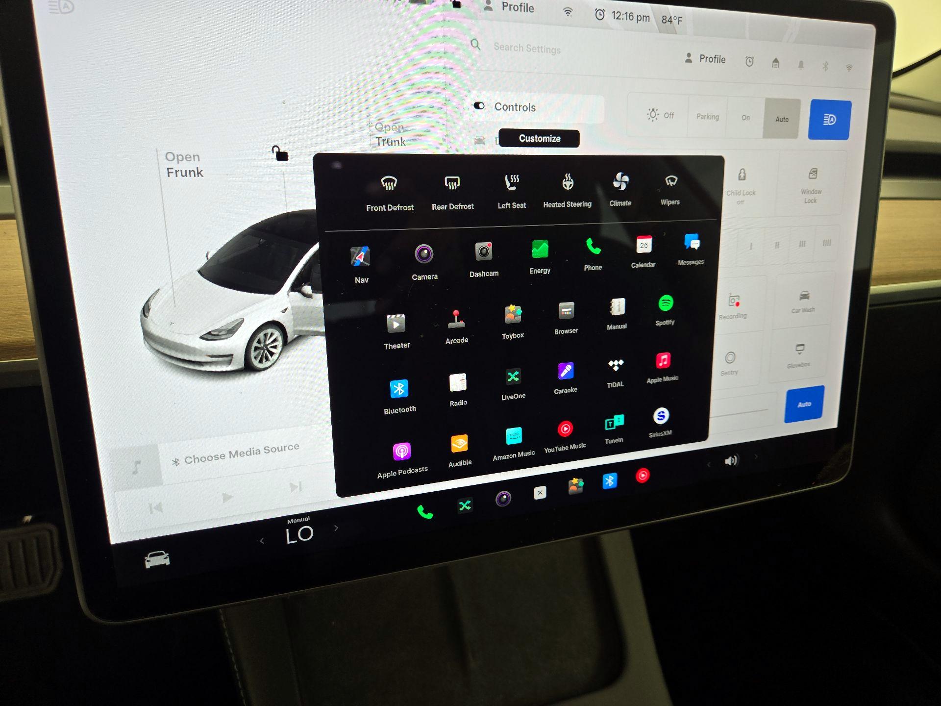 Thumbnail: 2022 Tesla Model 3 - 15