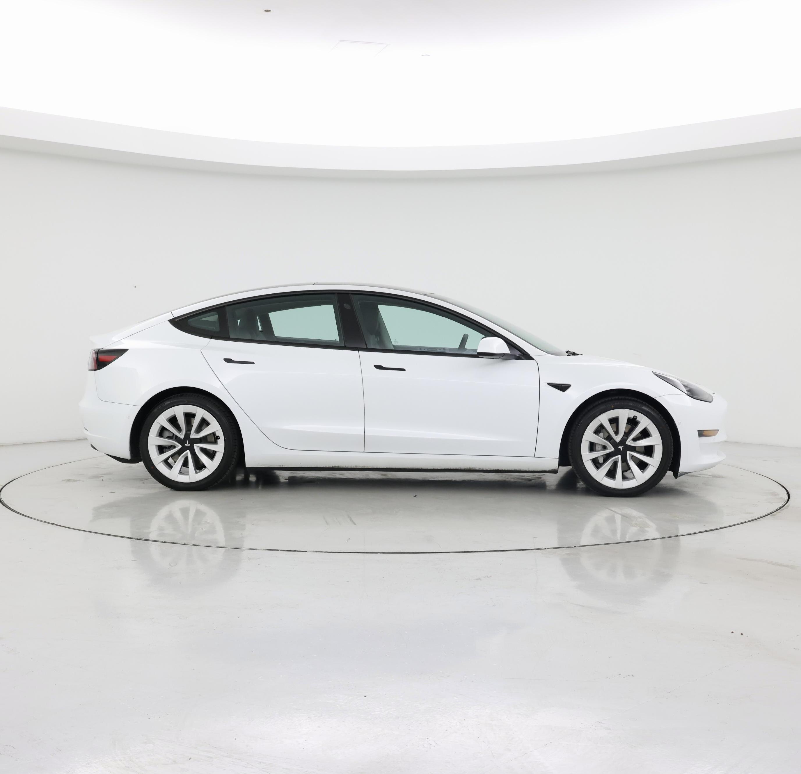 Thumbnail: 2022 Tesla Model 3 - 7