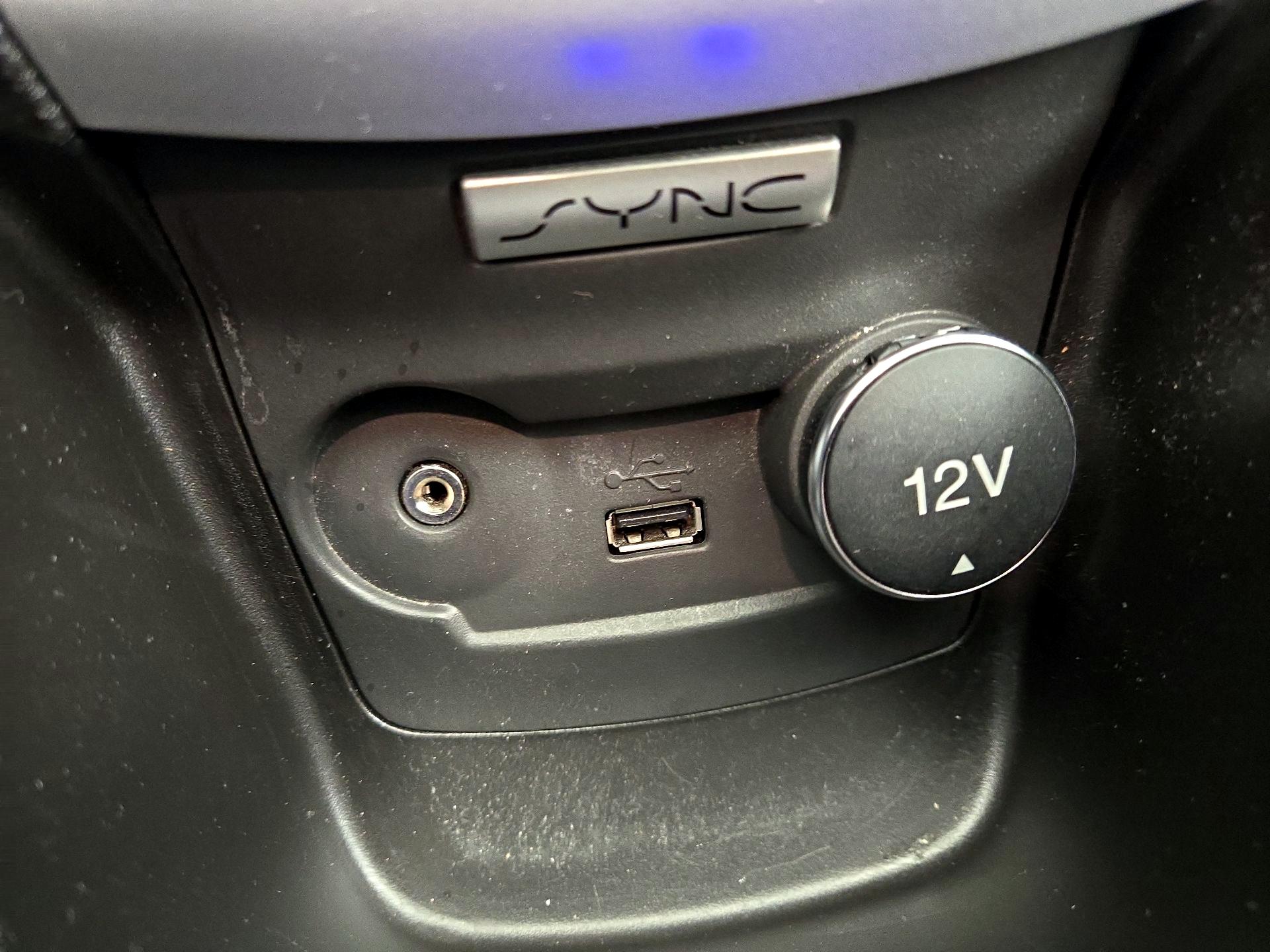 Thumbnail: 2016 Ford Fiesta - 17