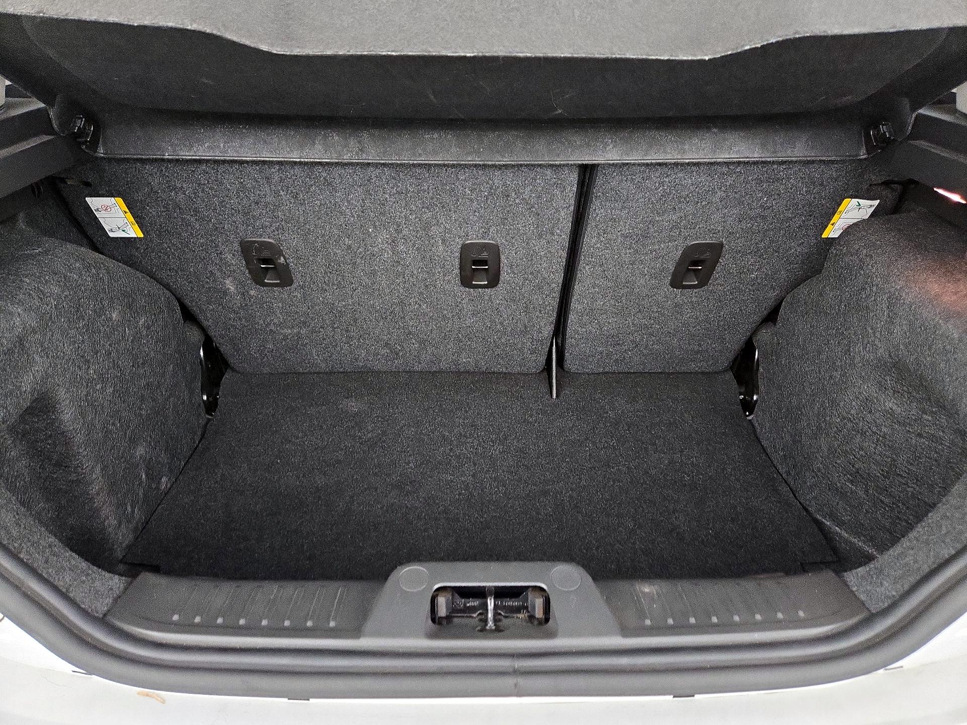 Thumbnail: 2016 Ford Fiesta - 19