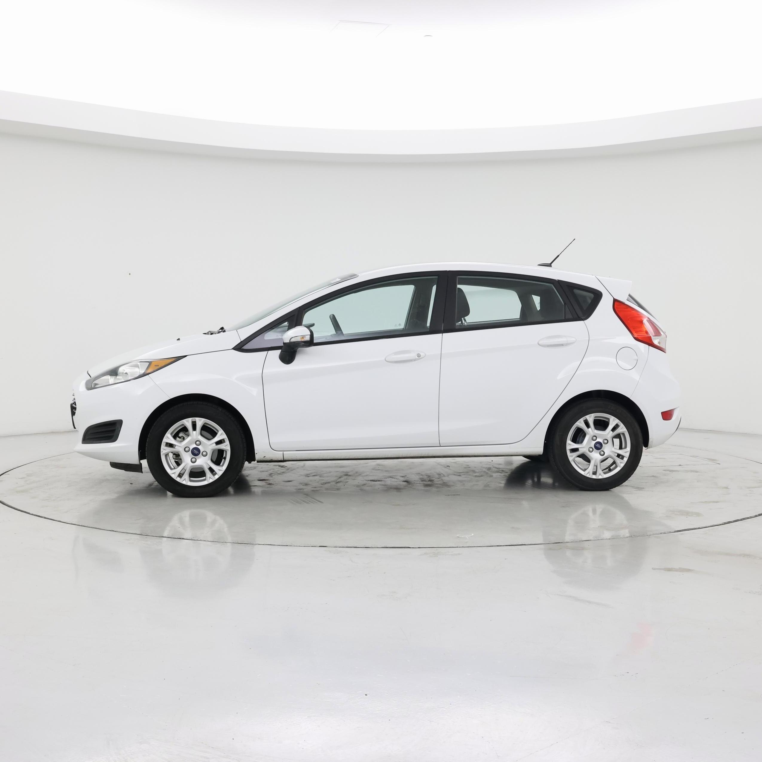 Thumbnail: 2016 Ford Fiesta - 3