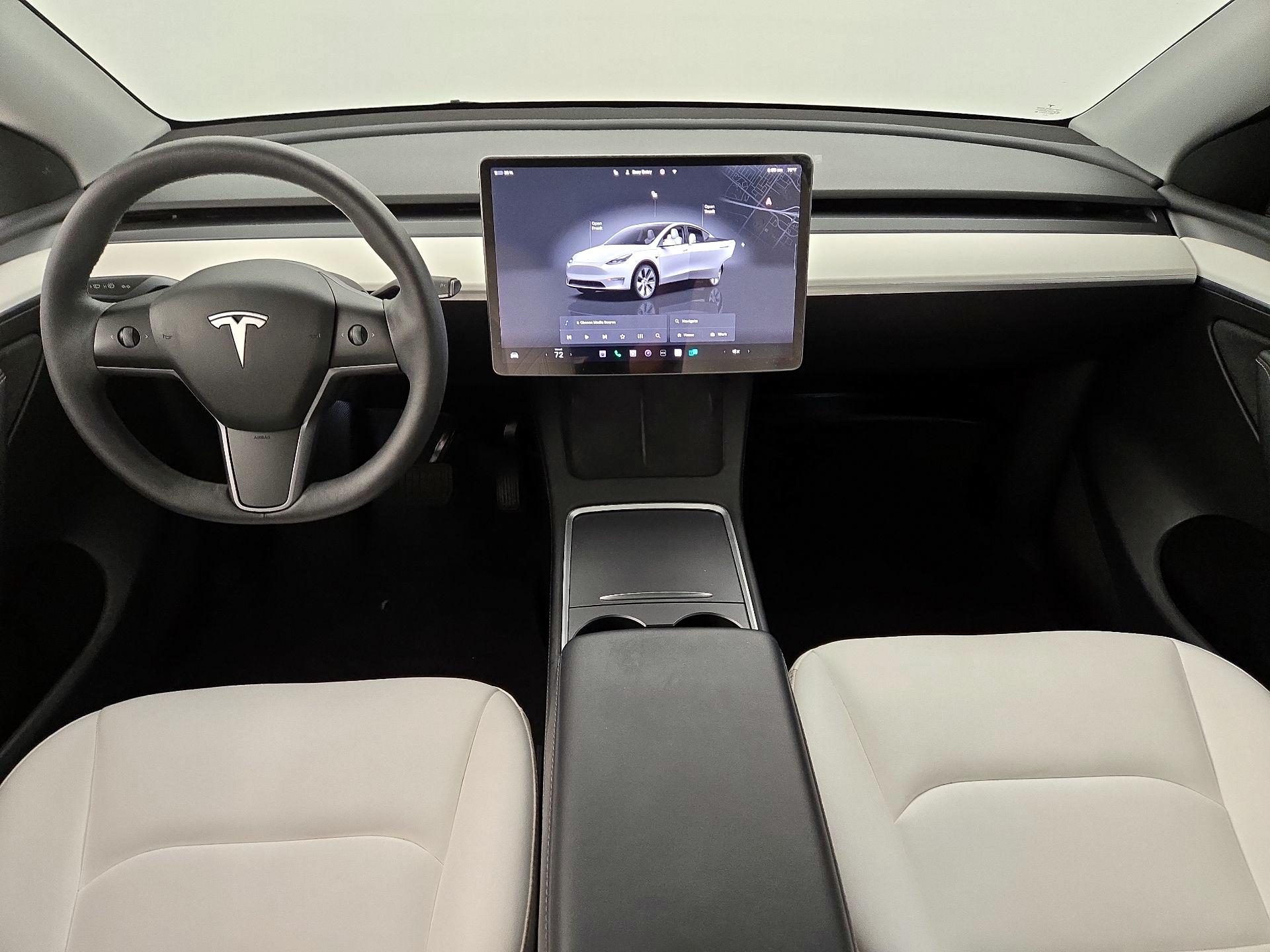 Thumbnail: 2023 Tesla Model Y - 9