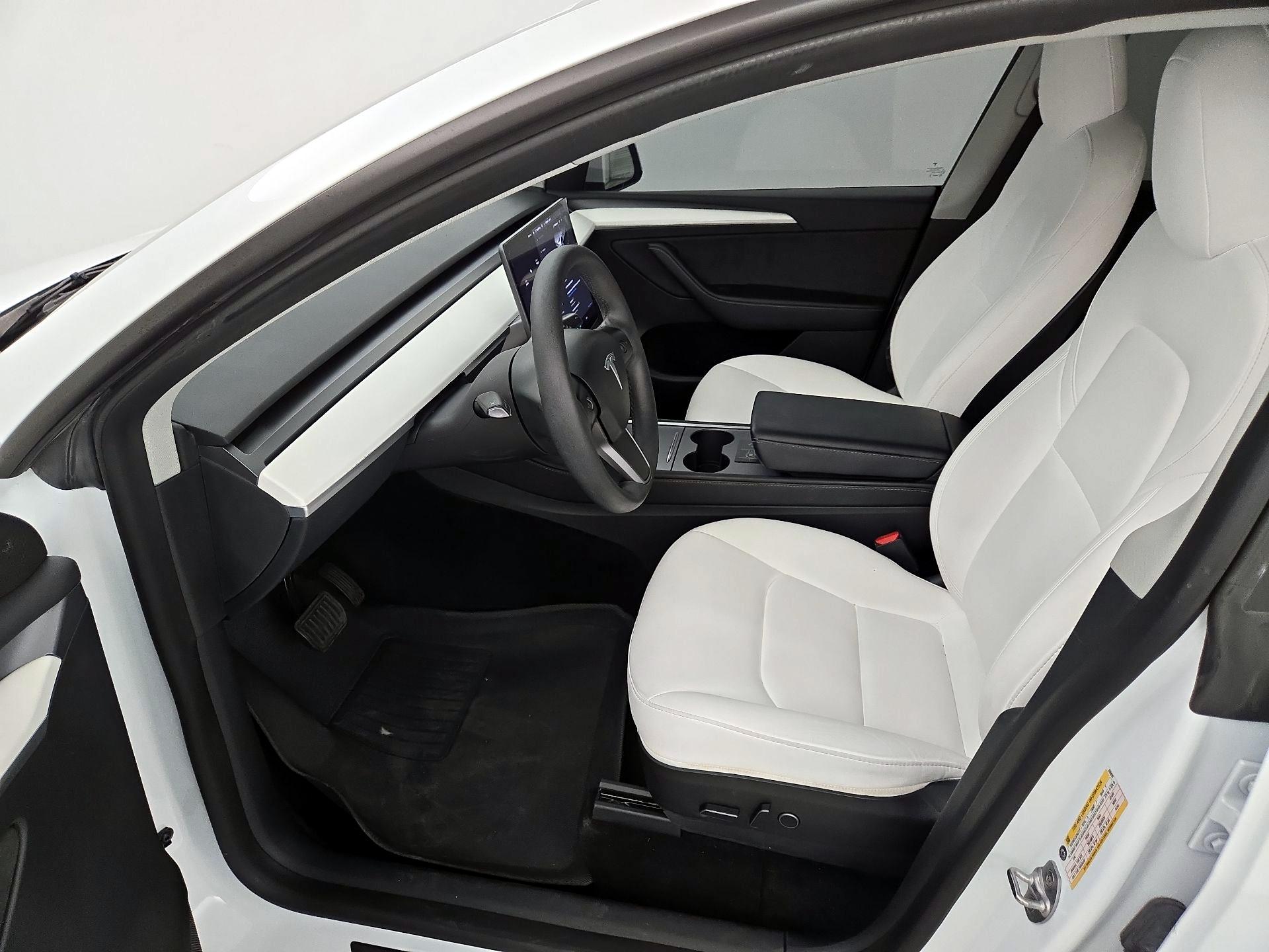 Thumbnail: 2023 Tesla Model Y - 11