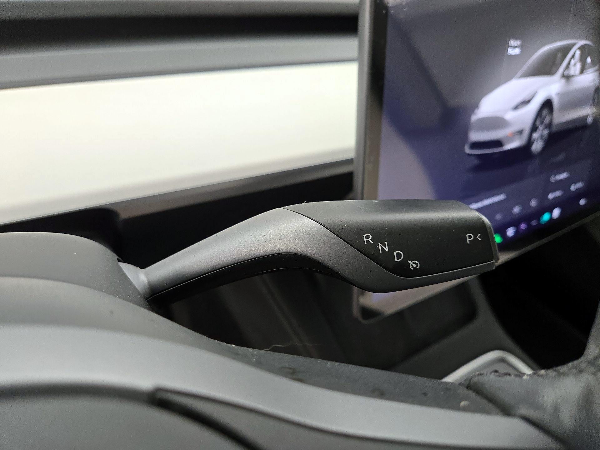 Thumbnail: 2023 Tesla Model Y - 17