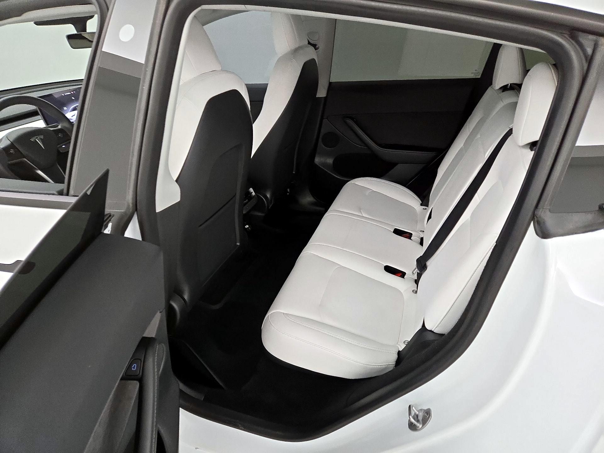 Thumbnail: 2023 Tesla Model Y - 19